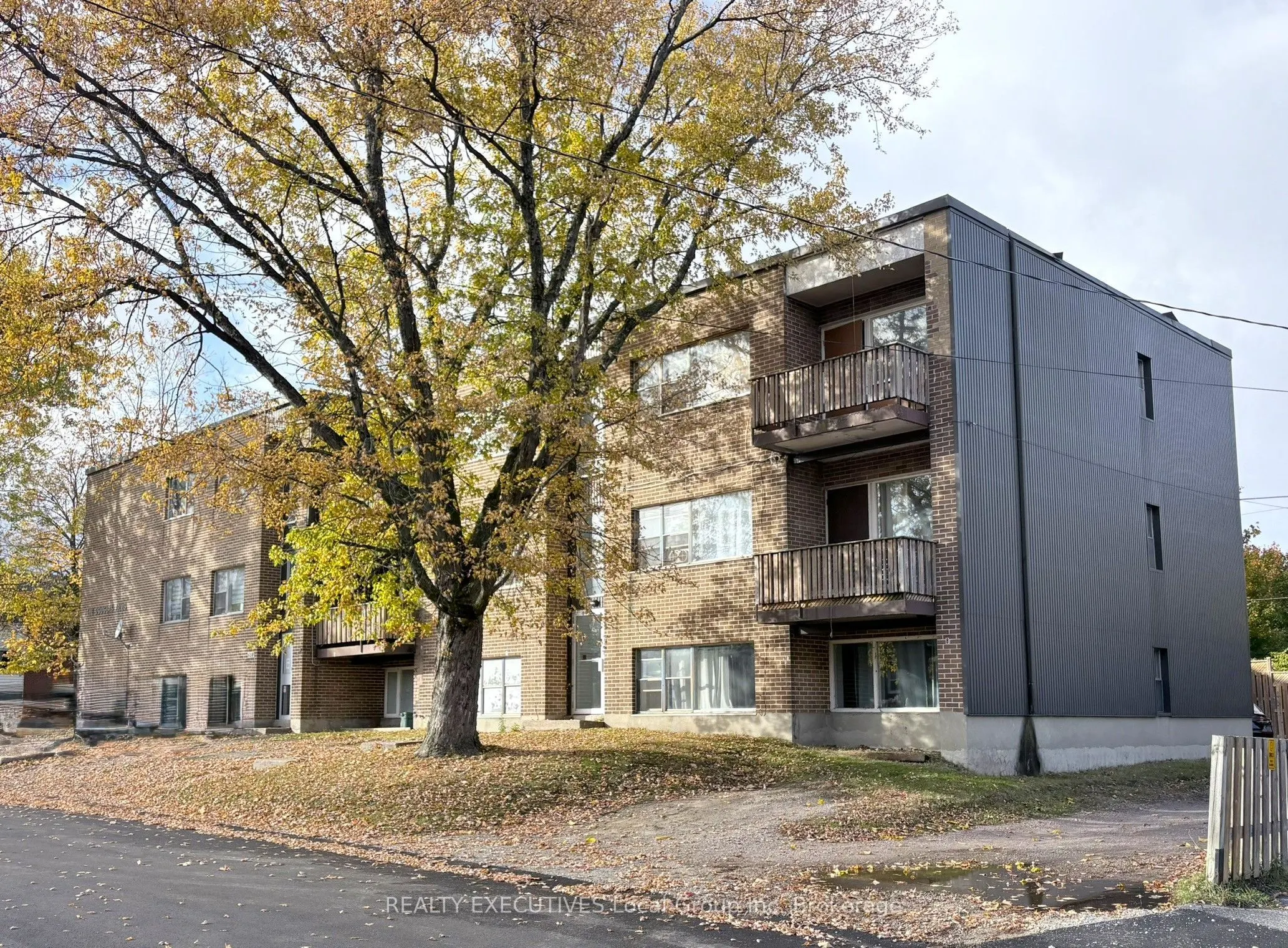 608-618 Lorne Avenue
