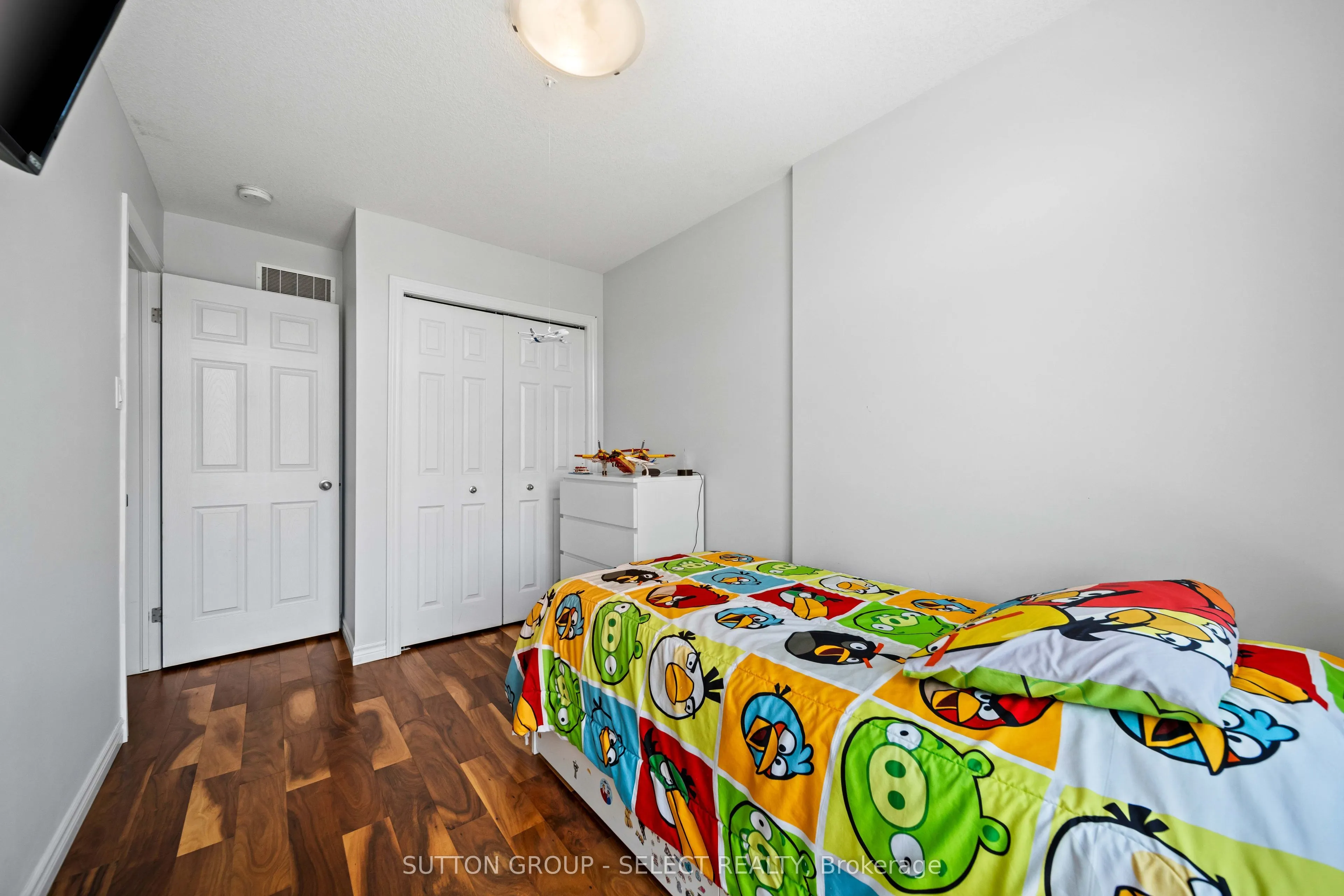 934 Silverfox Crescent