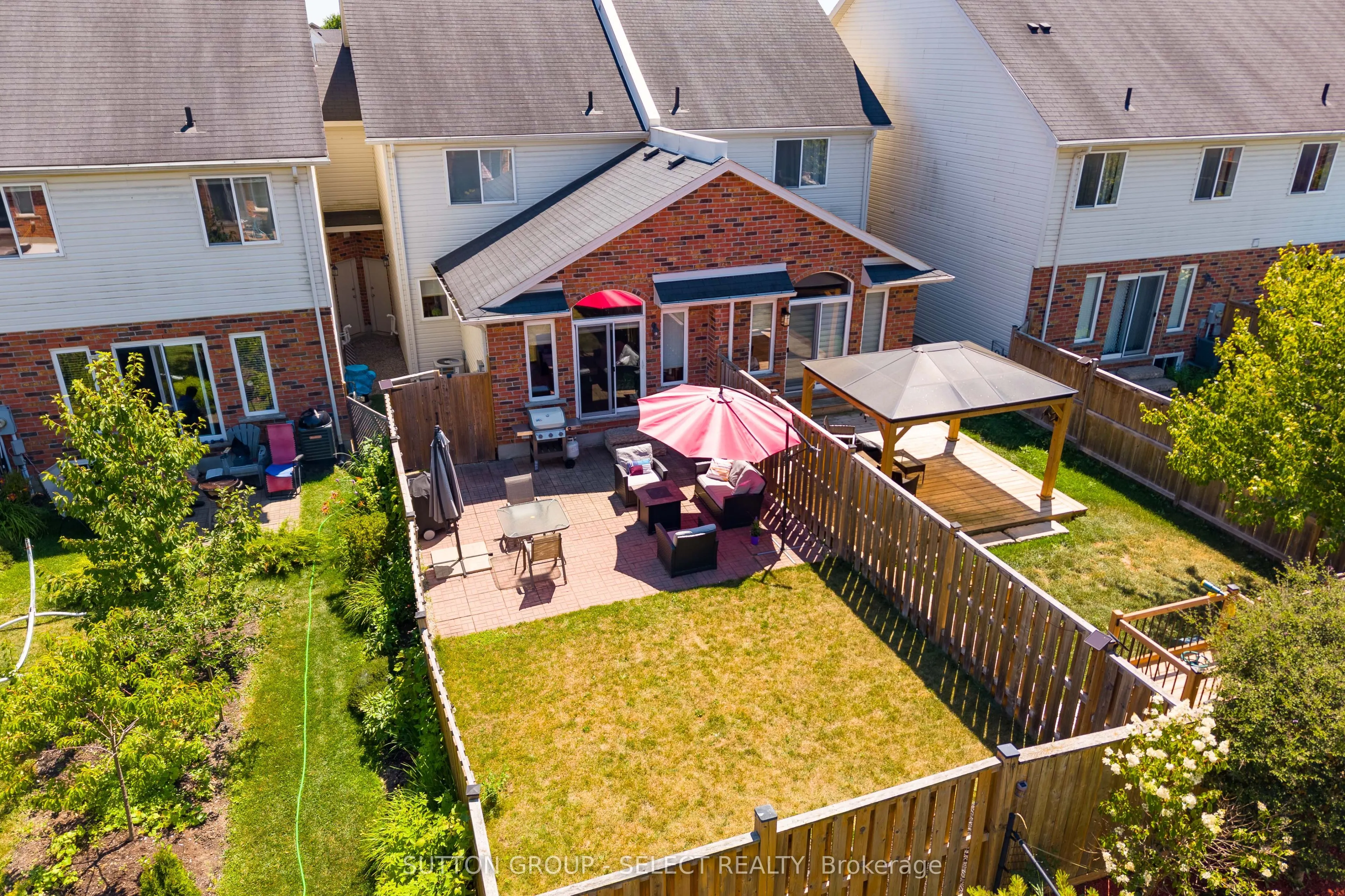 934 Silverfox Crescent