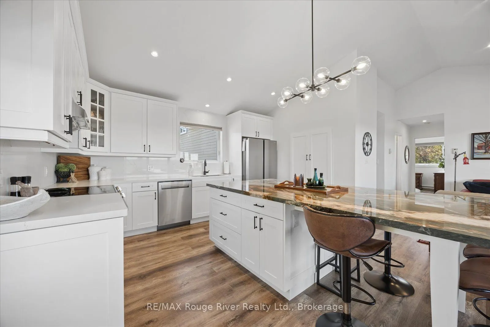 180 Grandview Drive
