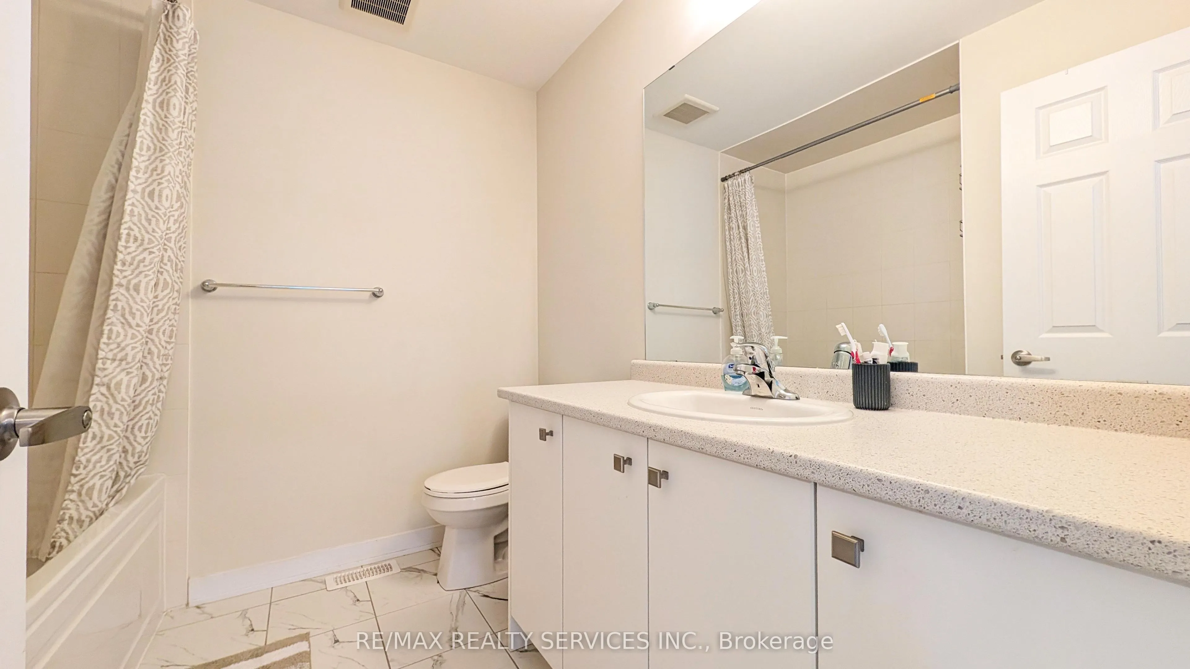 21 Keelson Street #UPPER