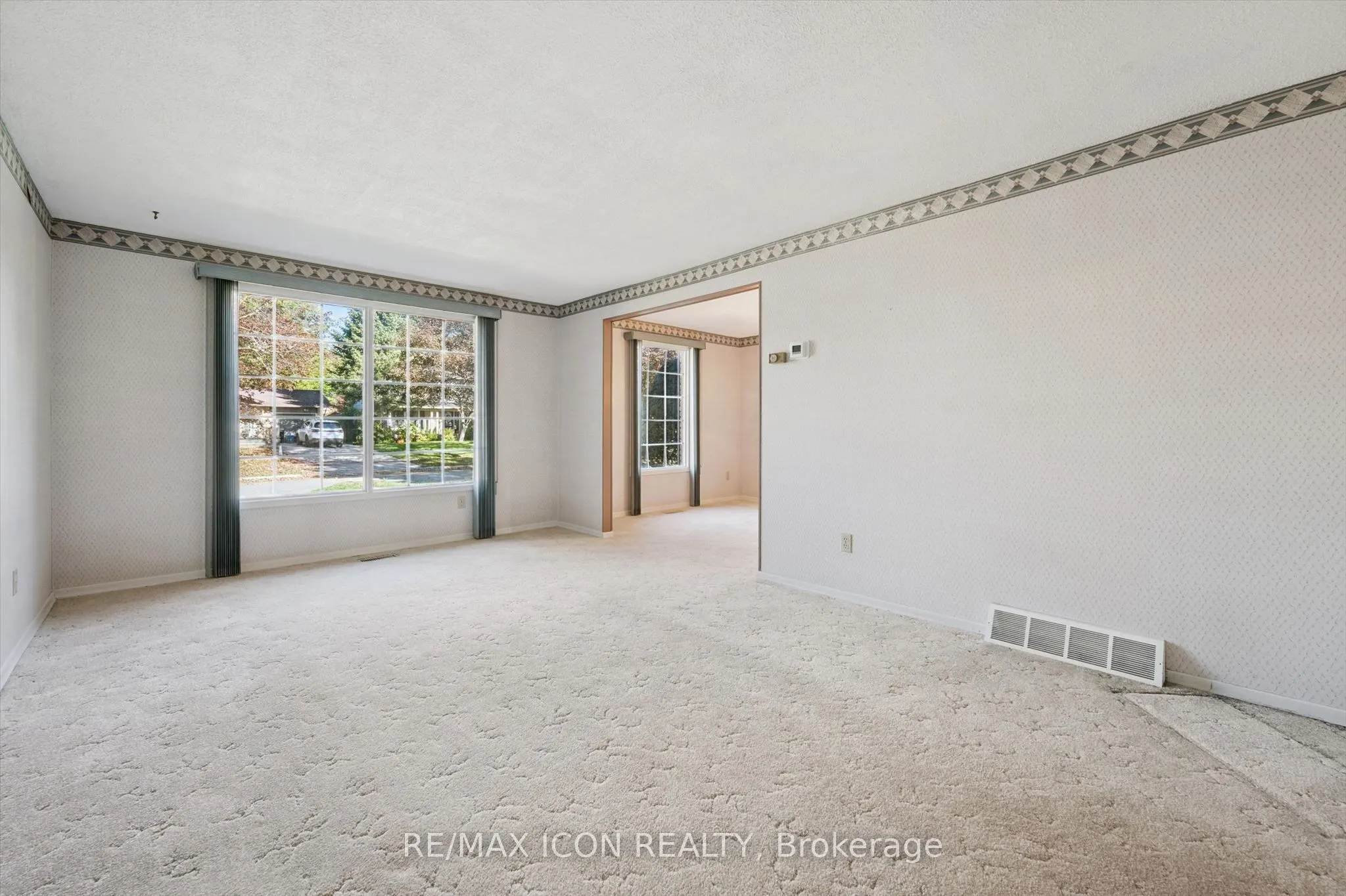 43 Lewis Crescent