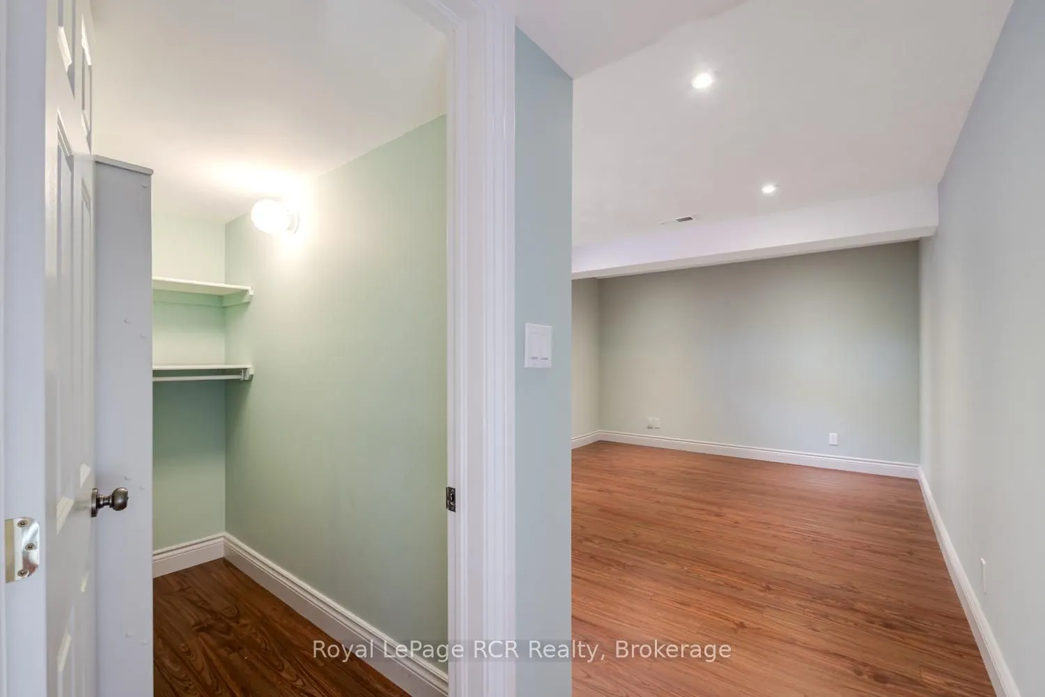 221 EMERALD DR Drive