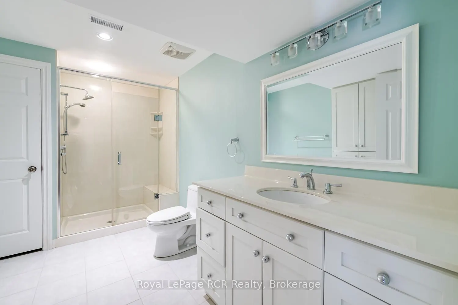 221 EMERALD DR Drive