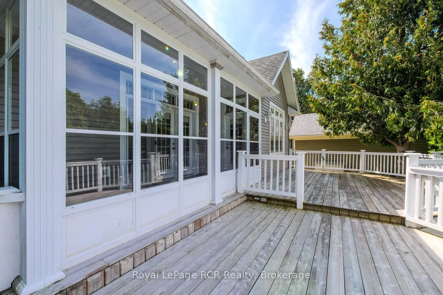 221 EMERALD DR Drive