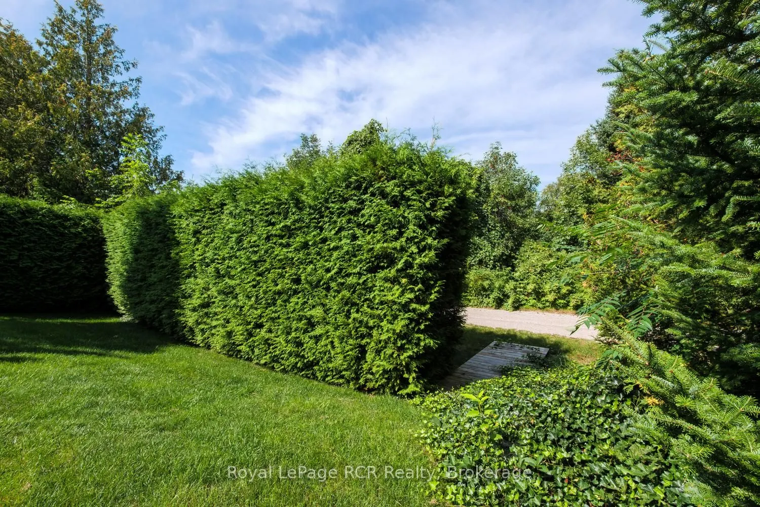 221 EMERALD DR Drive