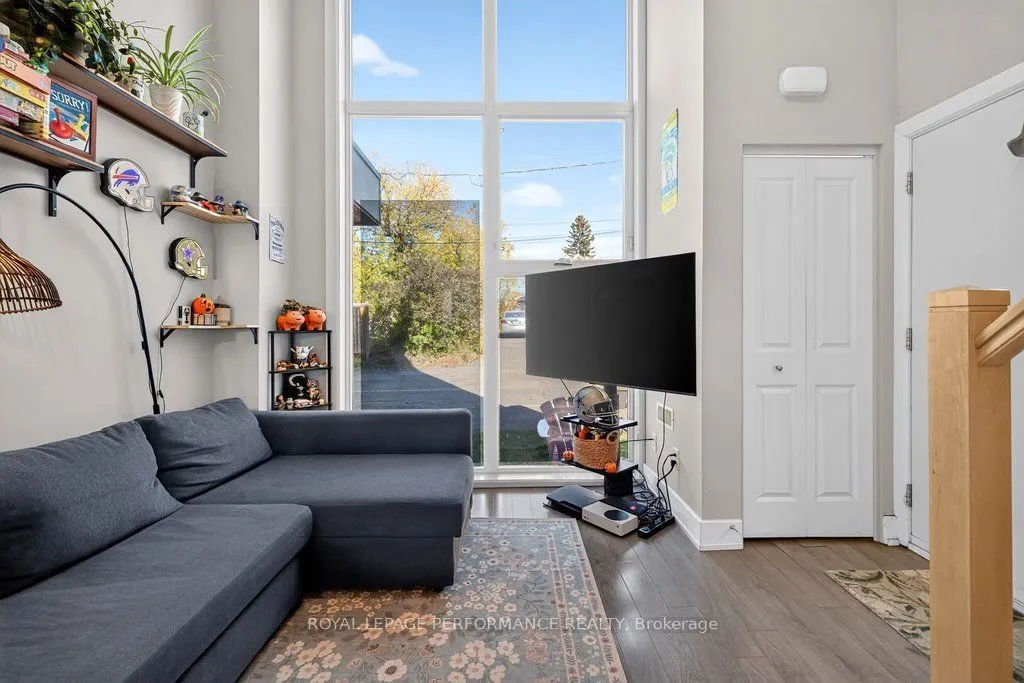 206 Manchester Avenue #B