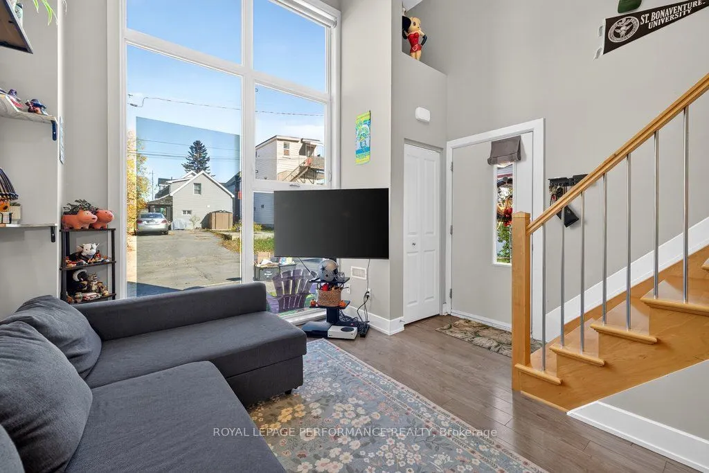206 Manchester Avenue #B