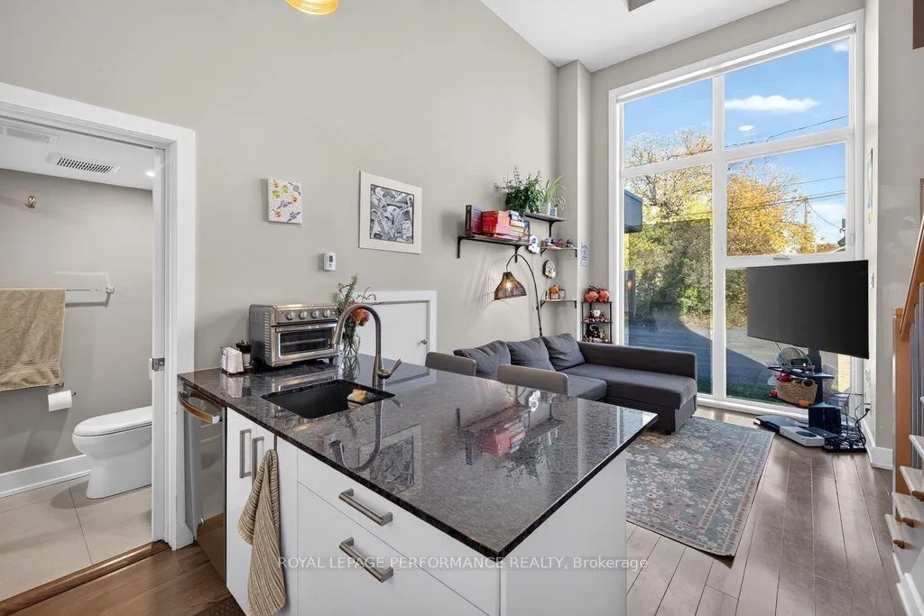 206 Manchester Avenue #B