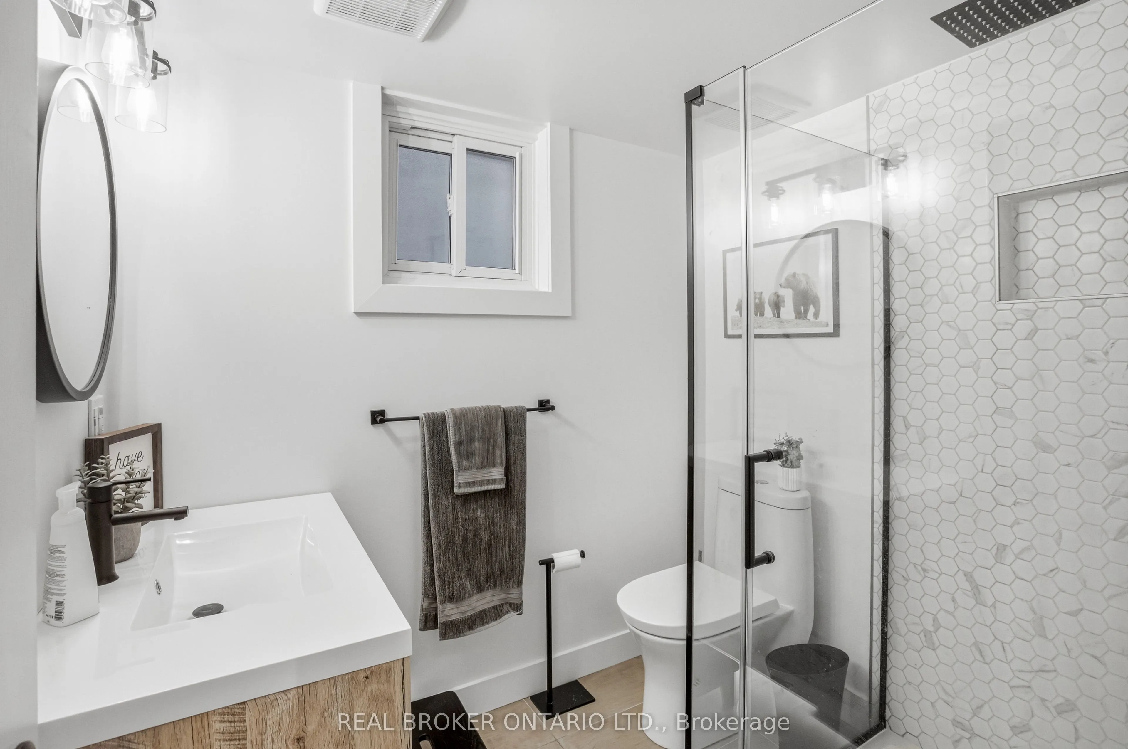 43 Shoreline Drive