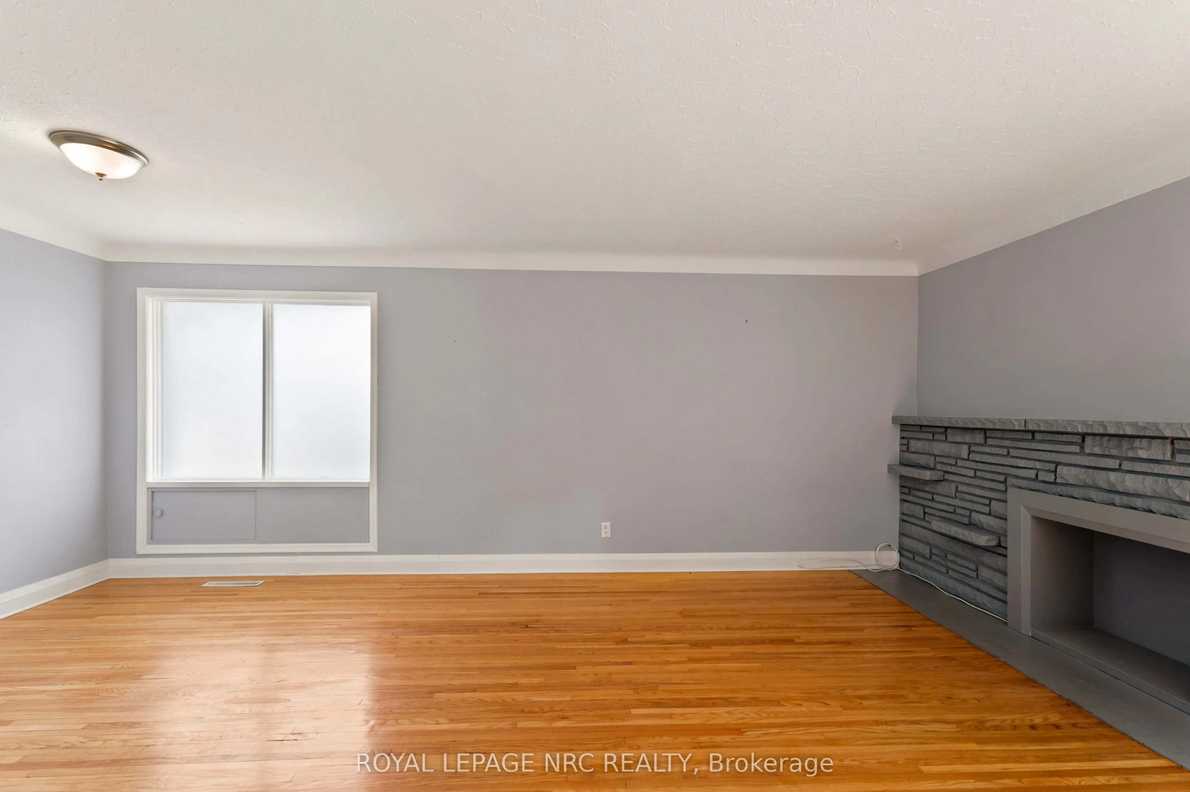 45 Woodcroft Crescent