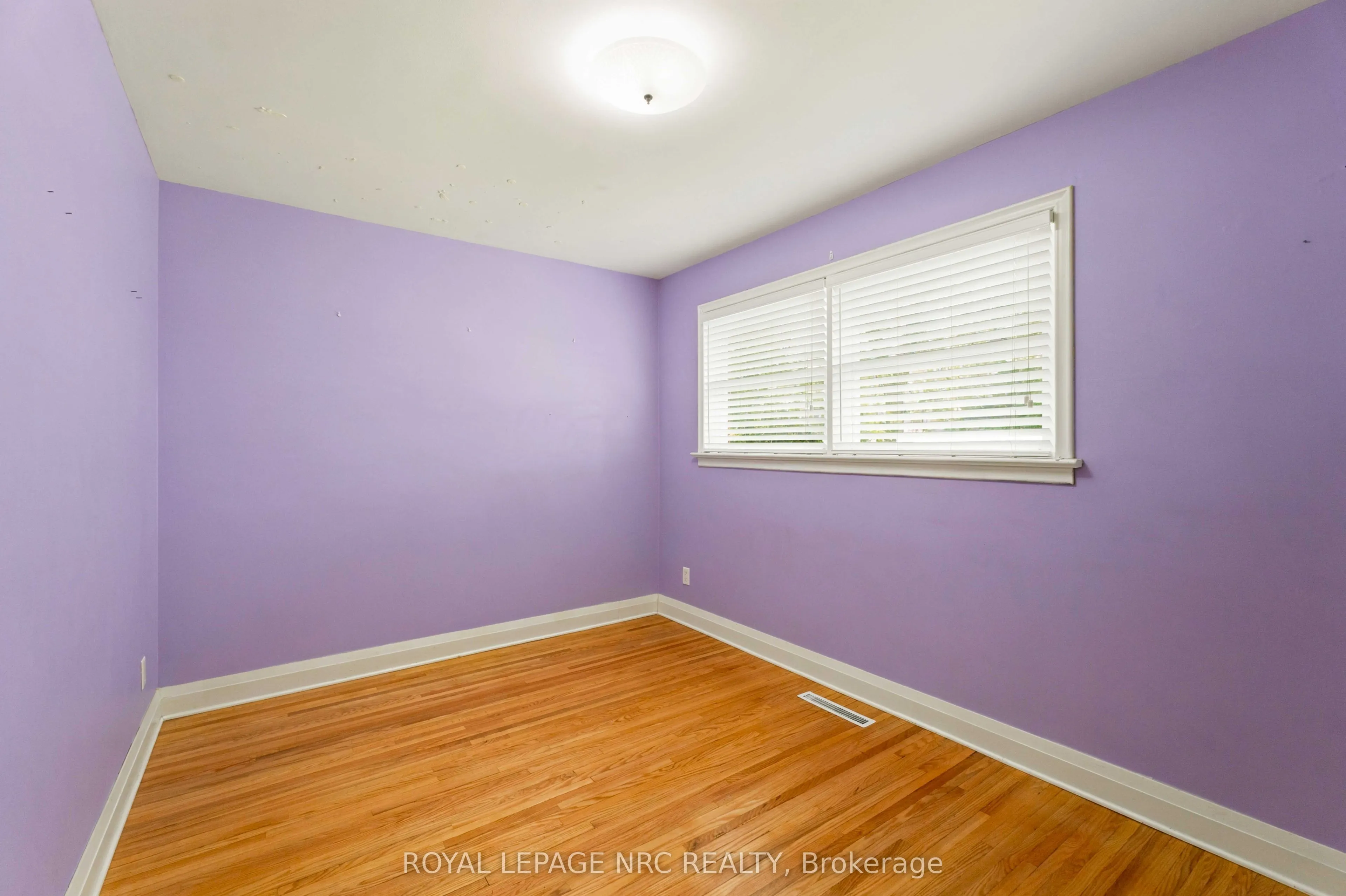 45 Woodcroft Crescent