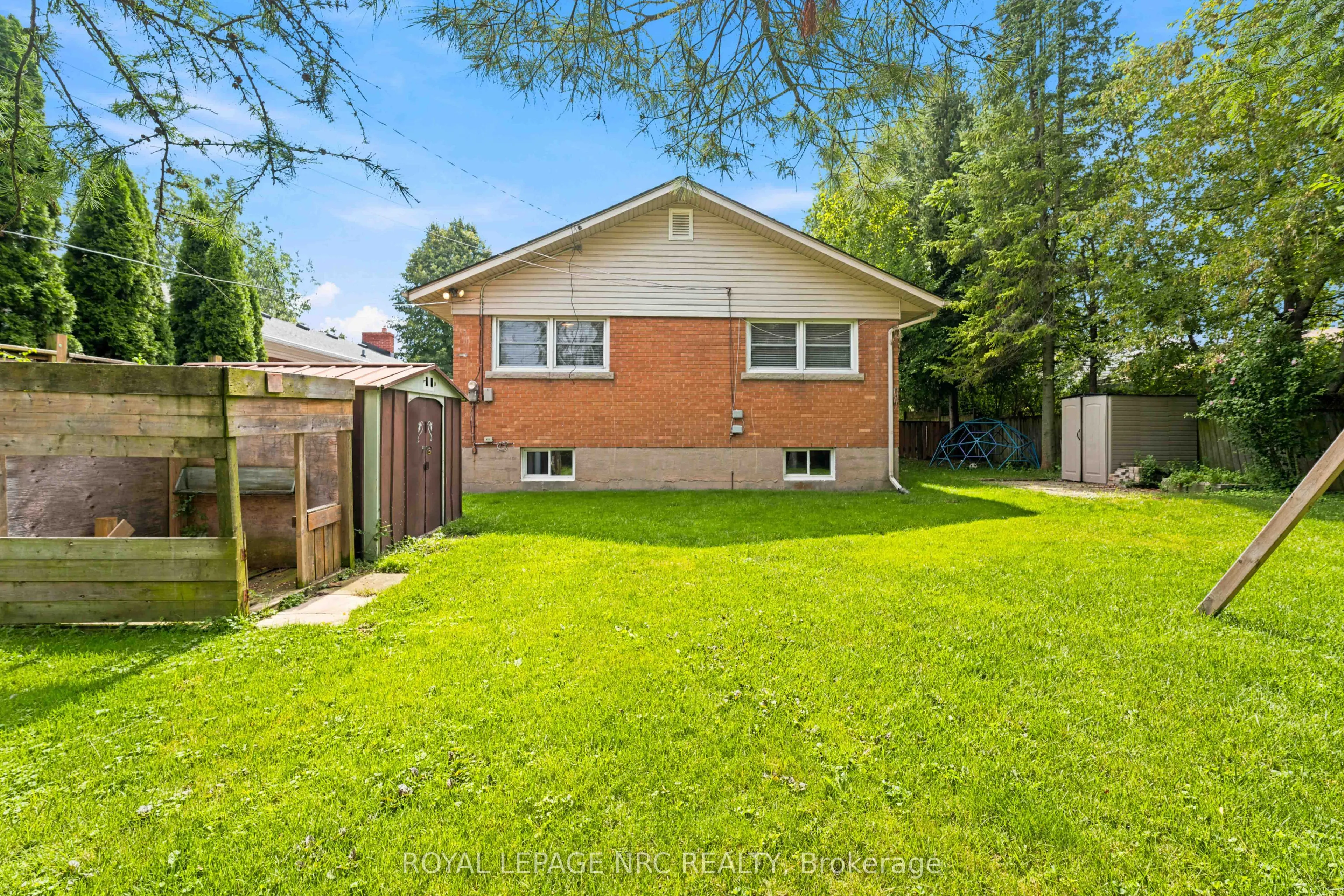 45 Woodcroft Crescent