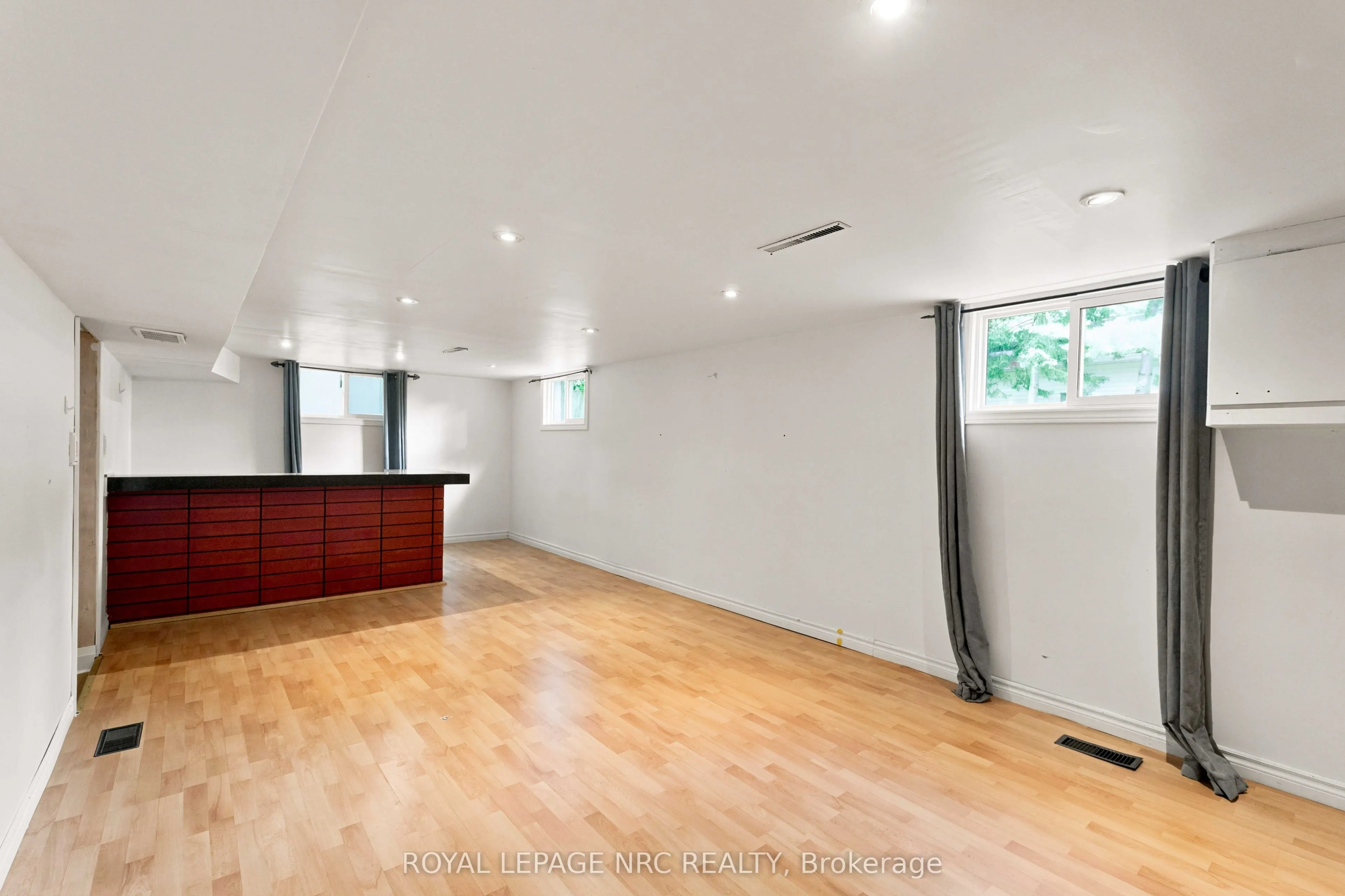 45 Woodcroft Crescent