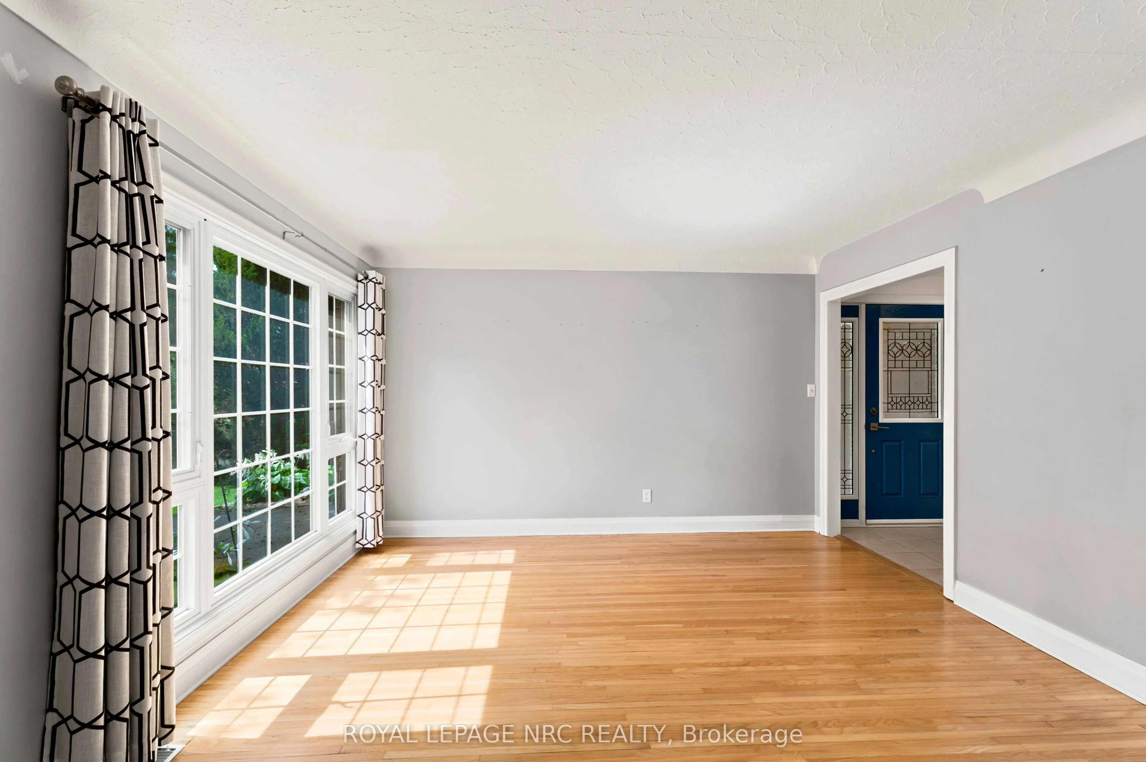 45 Woodcroft Crescent