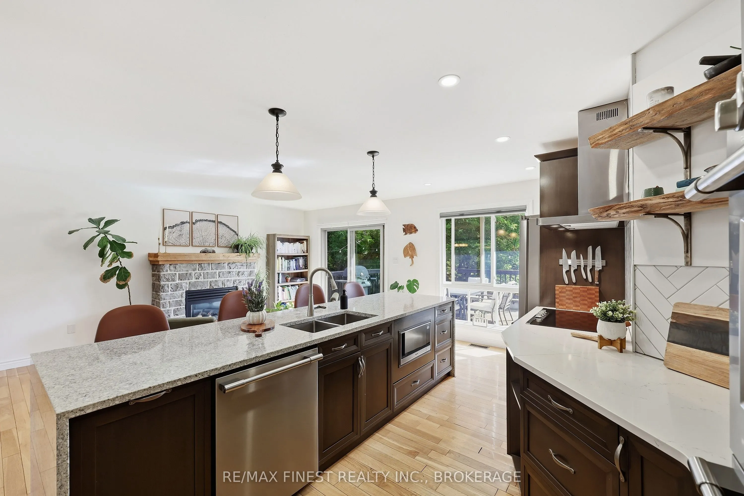 4404 Ashwood Drive