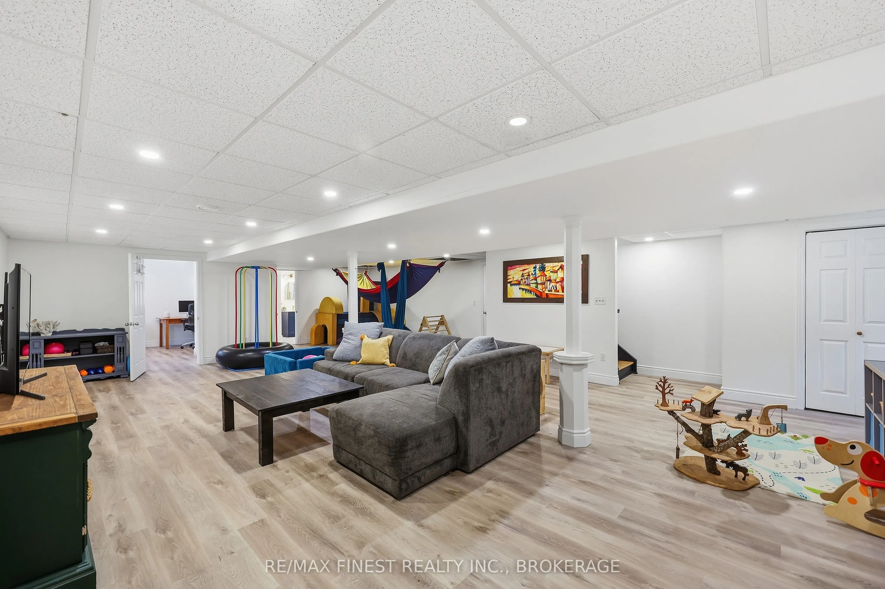 4404 Ashwood Drive
