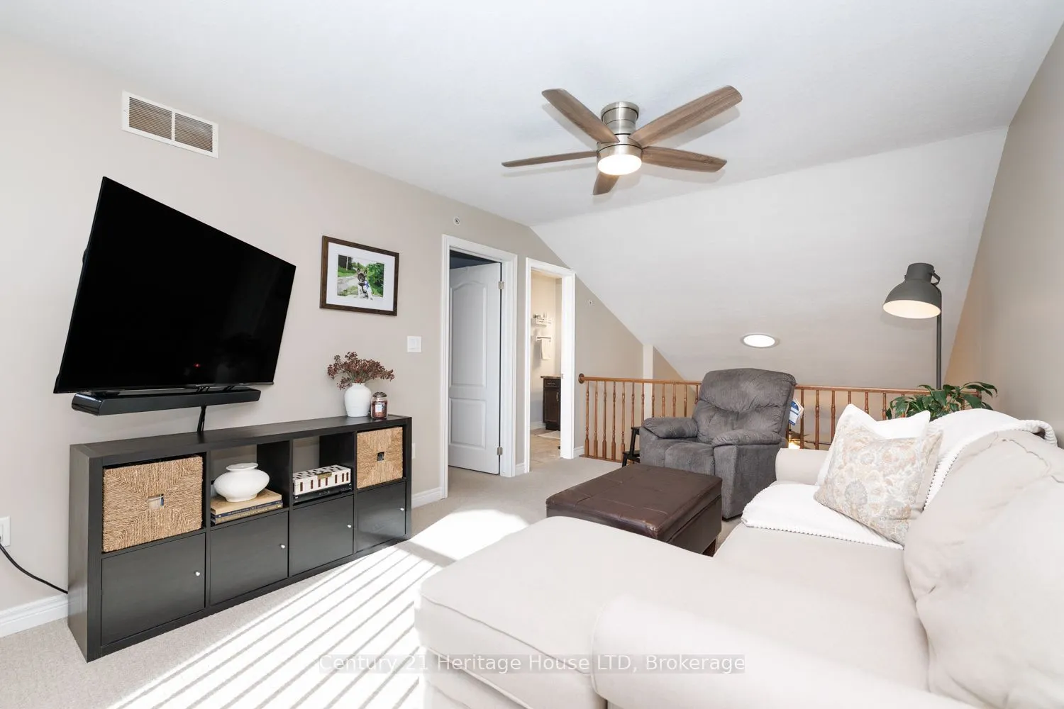 29 Bluegrass Crescent