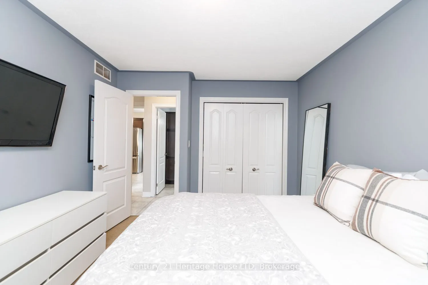 29 Bluegrass Crescent