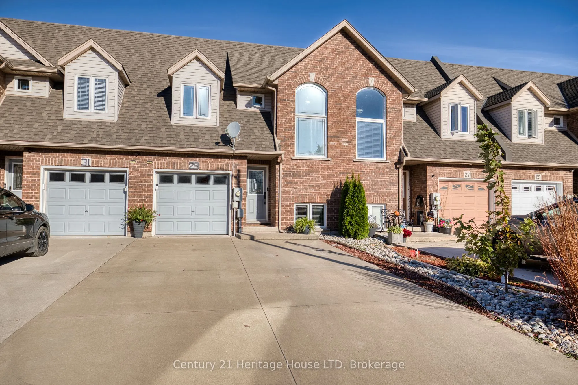 29 Bluegrass Crescent