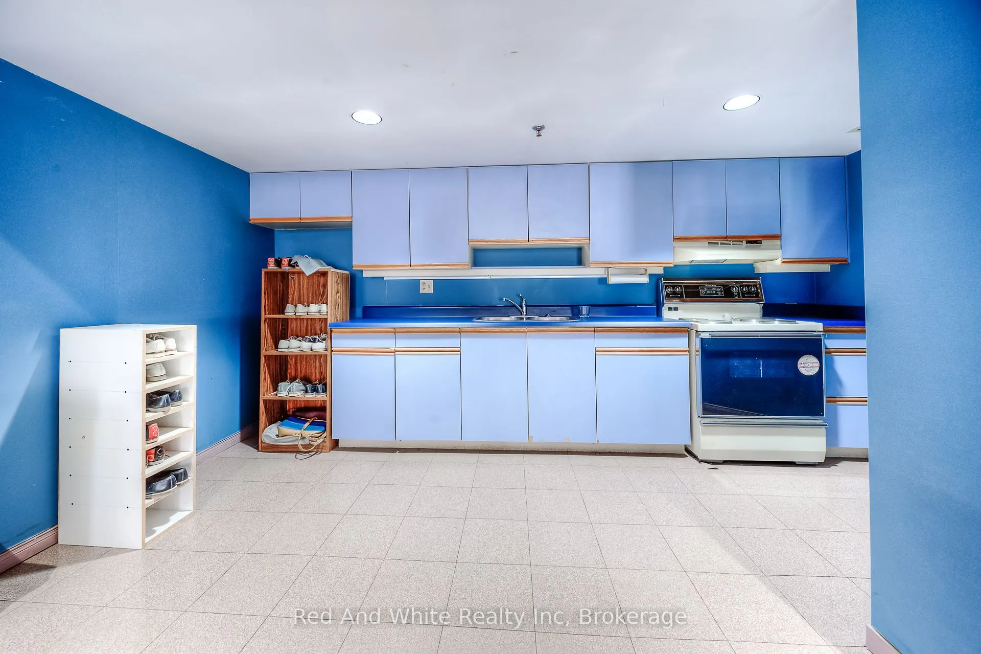 1414 King Street E #802