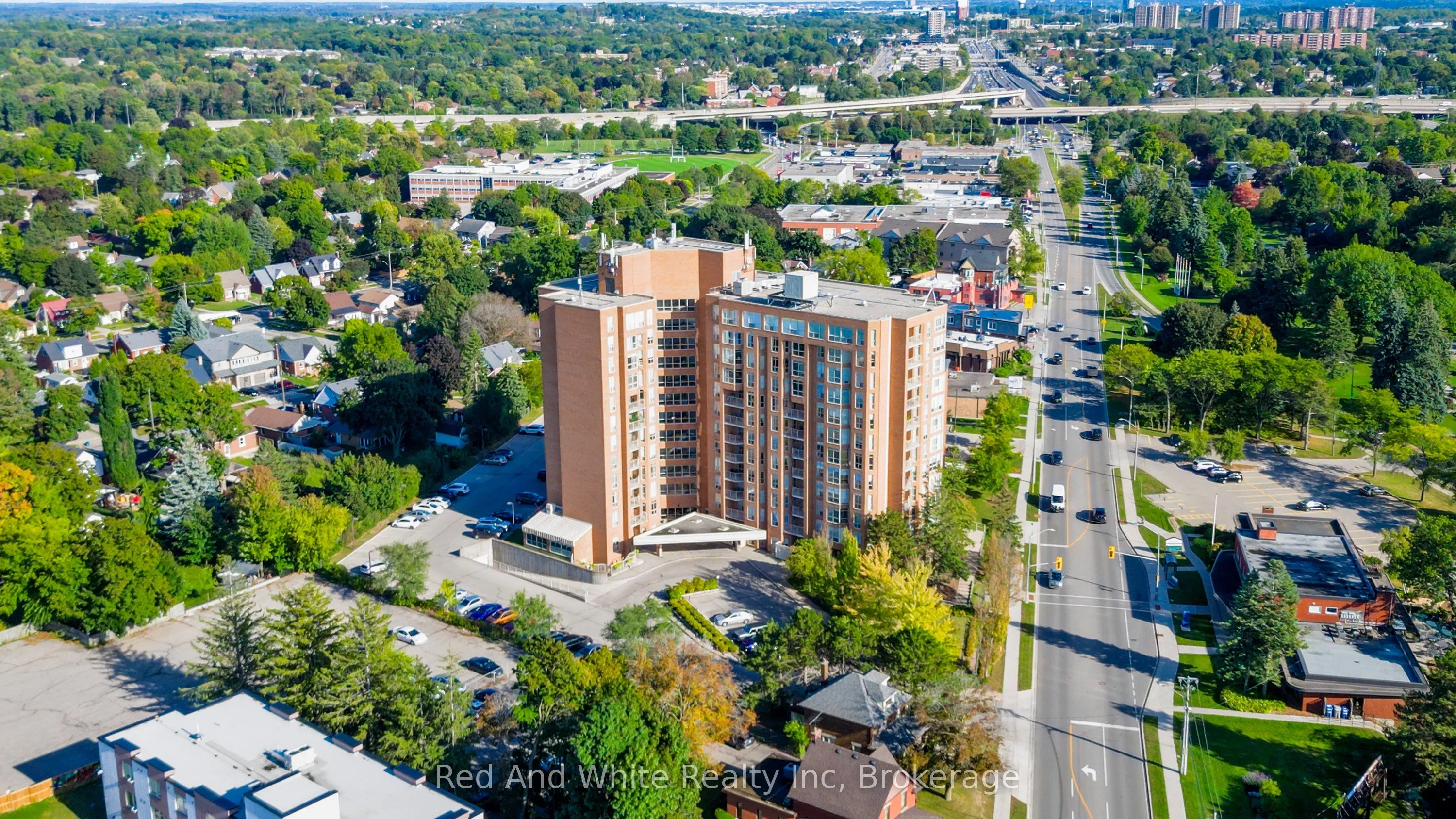 1414 King Street E #802