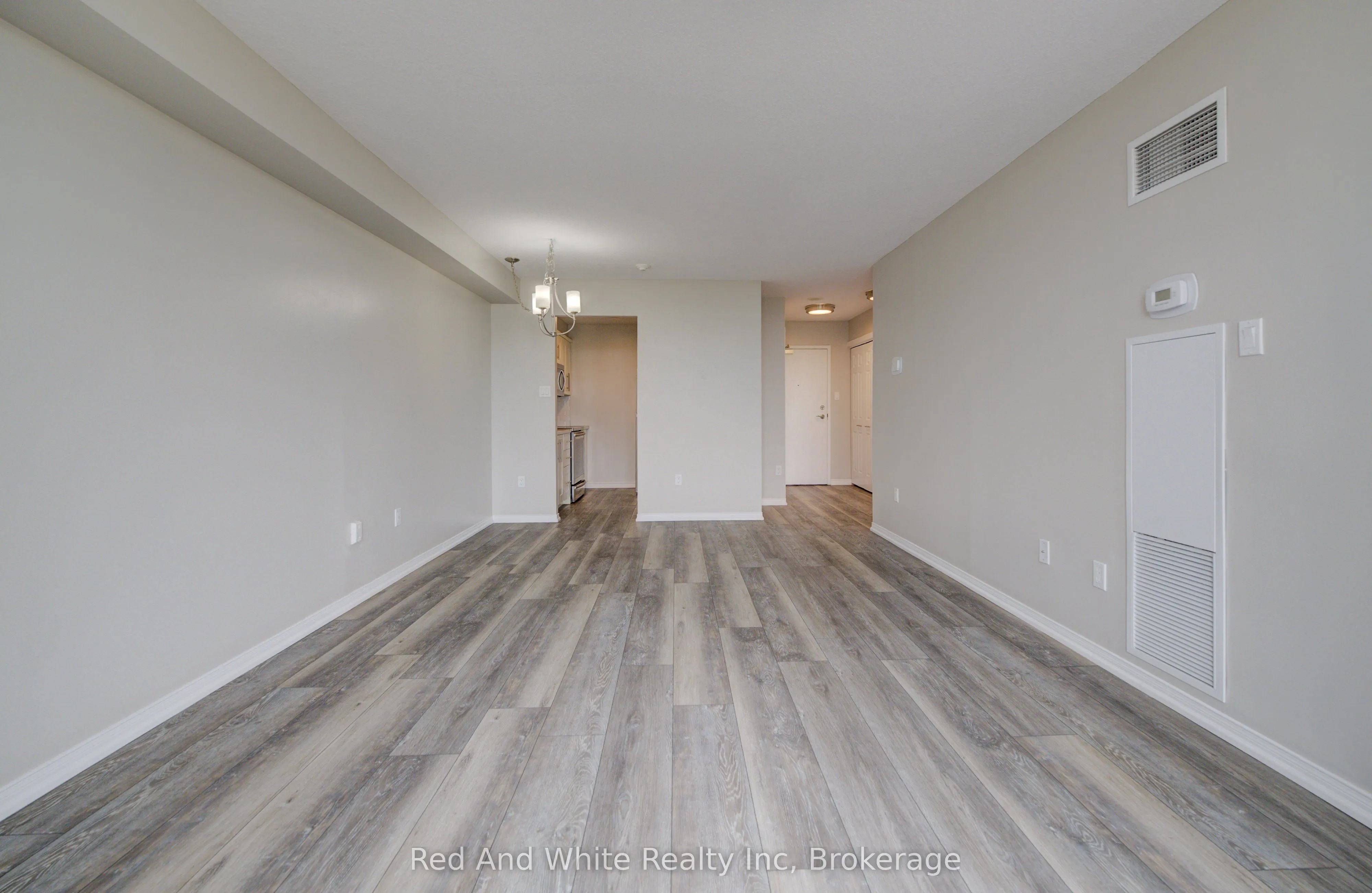 1414 King Street E #802
