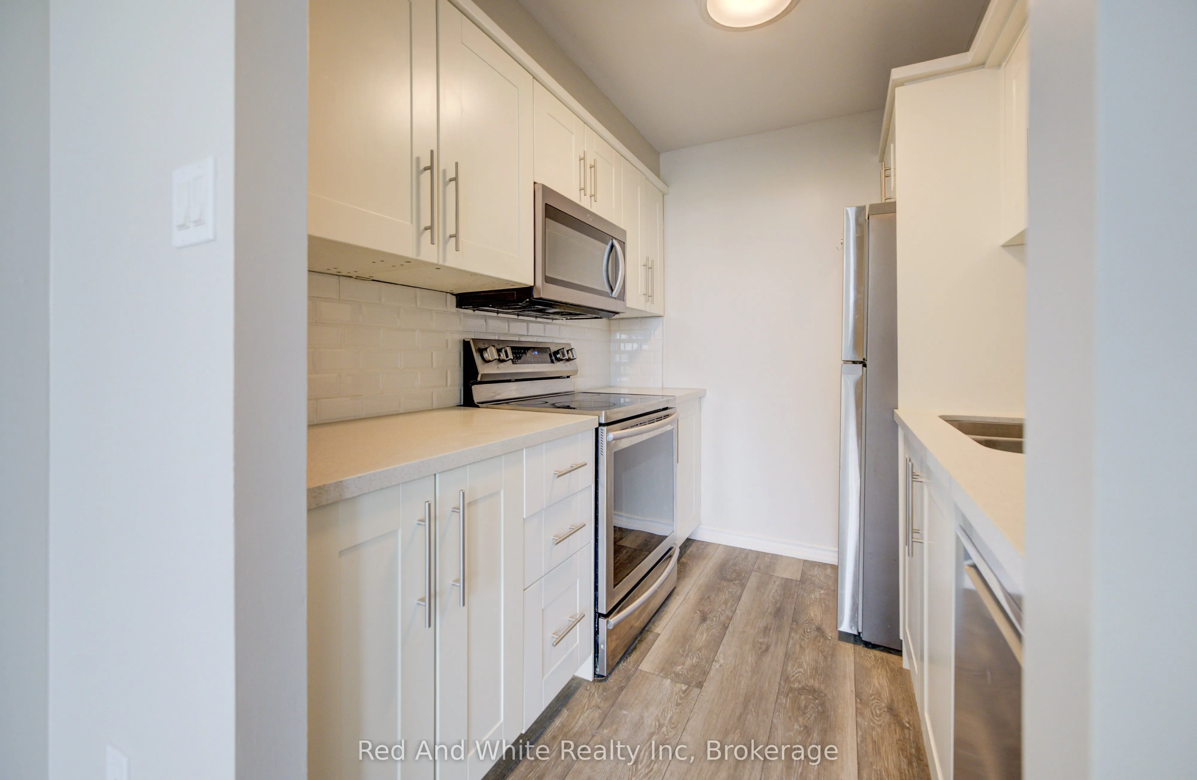 1414 King Street E #802