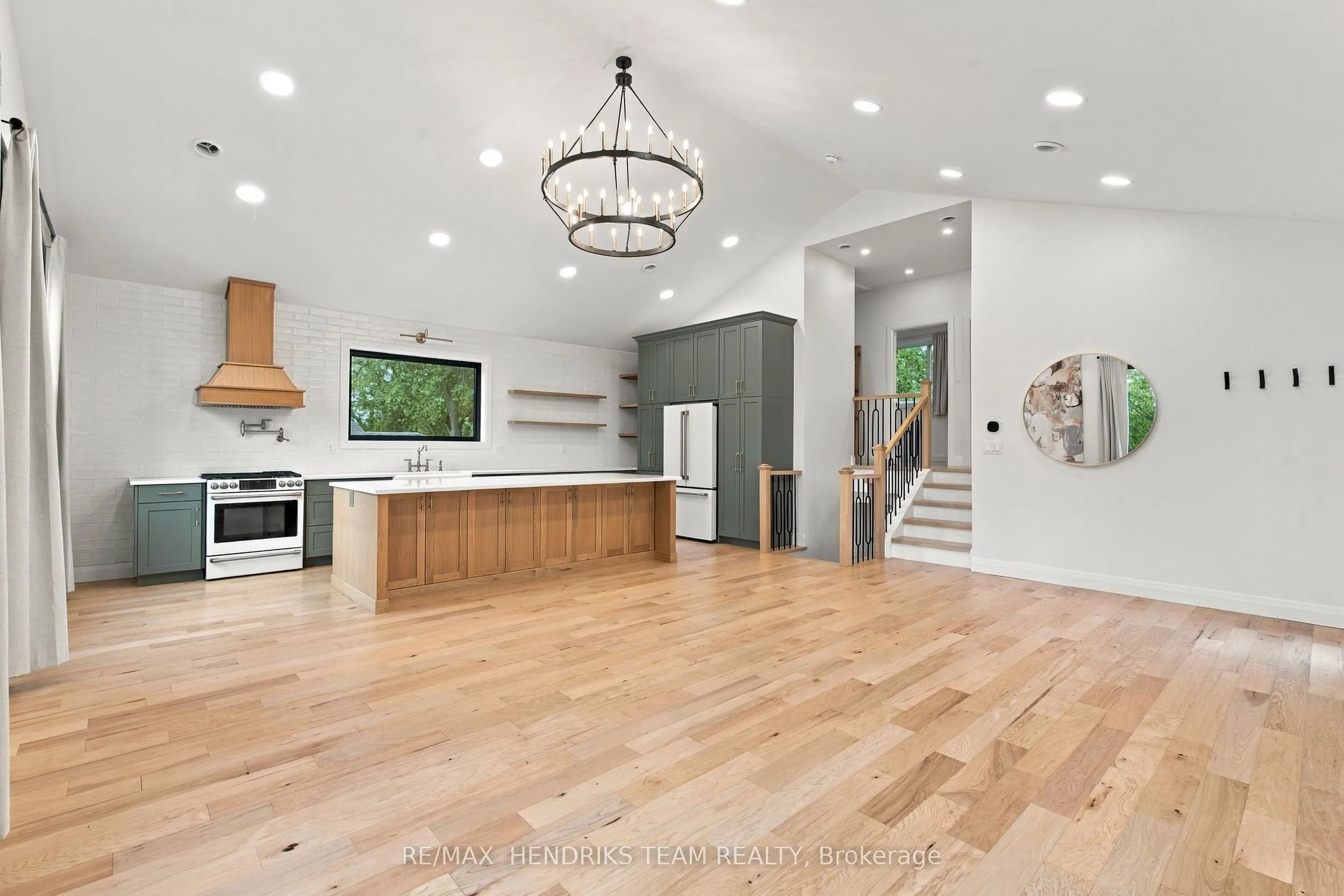 94 Bellingham Drive
