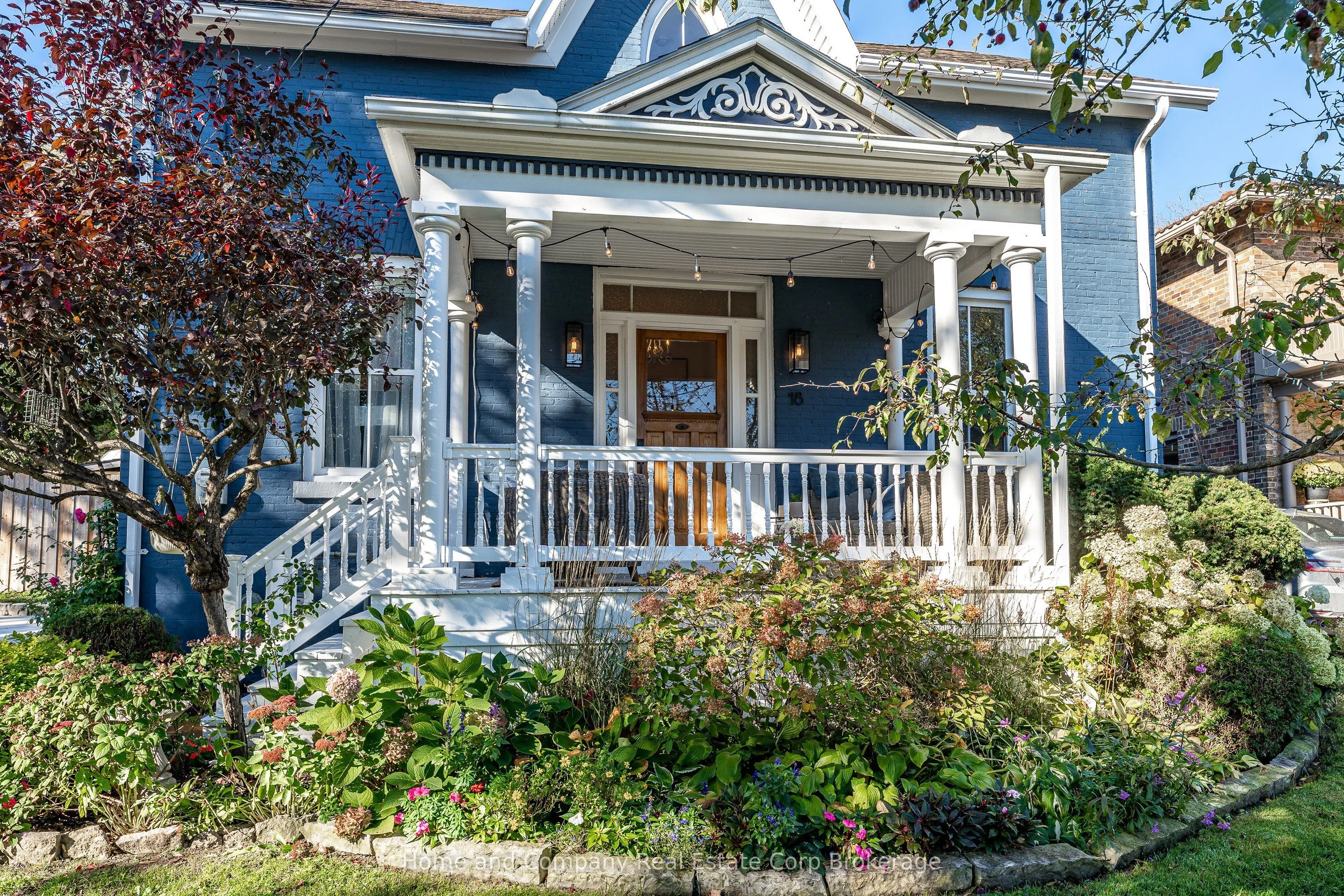 18 Robinson Street
