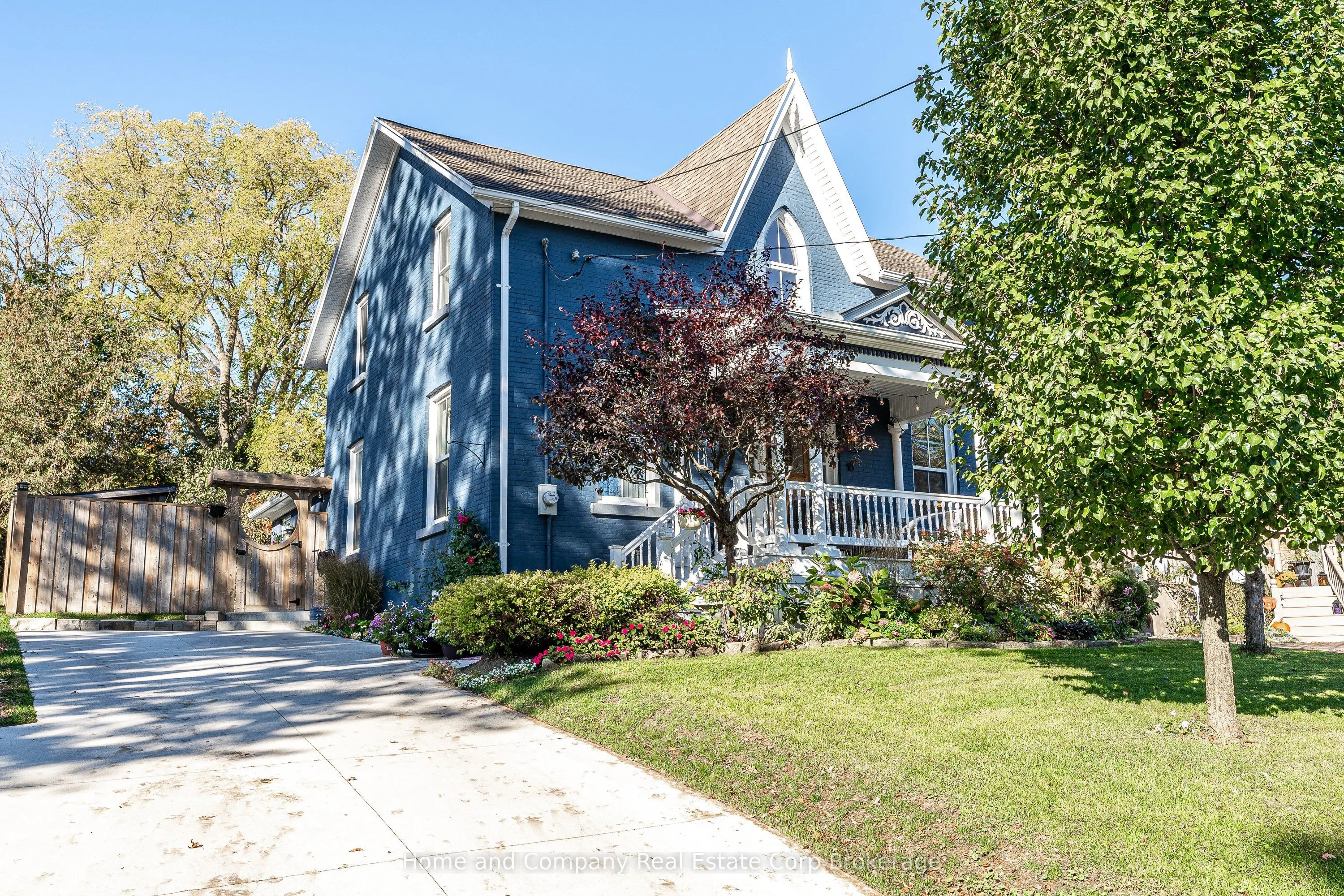 18 Robinson Street