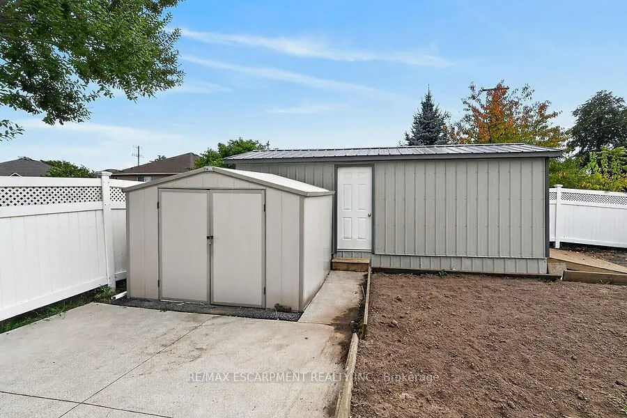 166 Toby Crescent