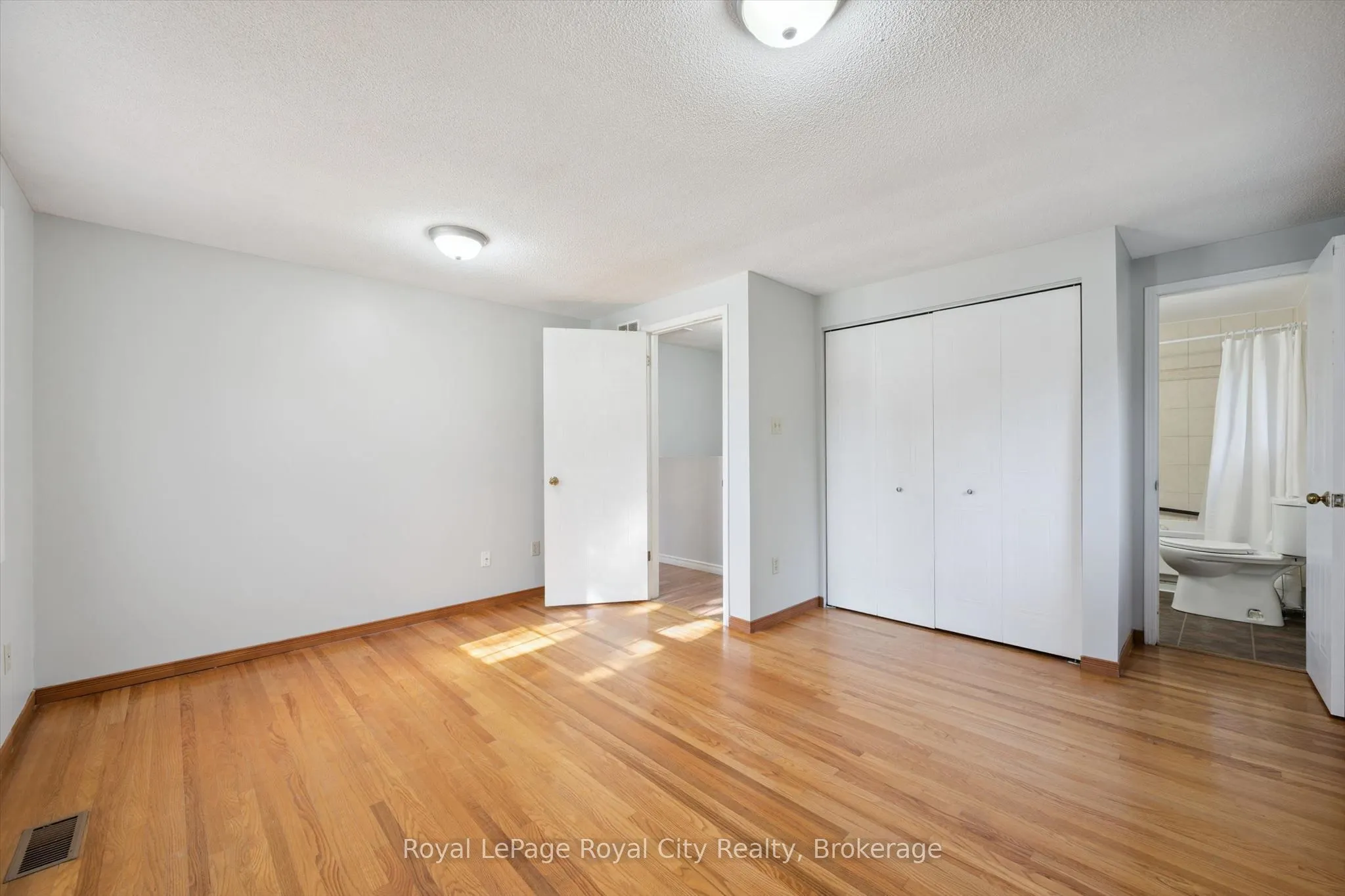 129 Victoria Road N #48