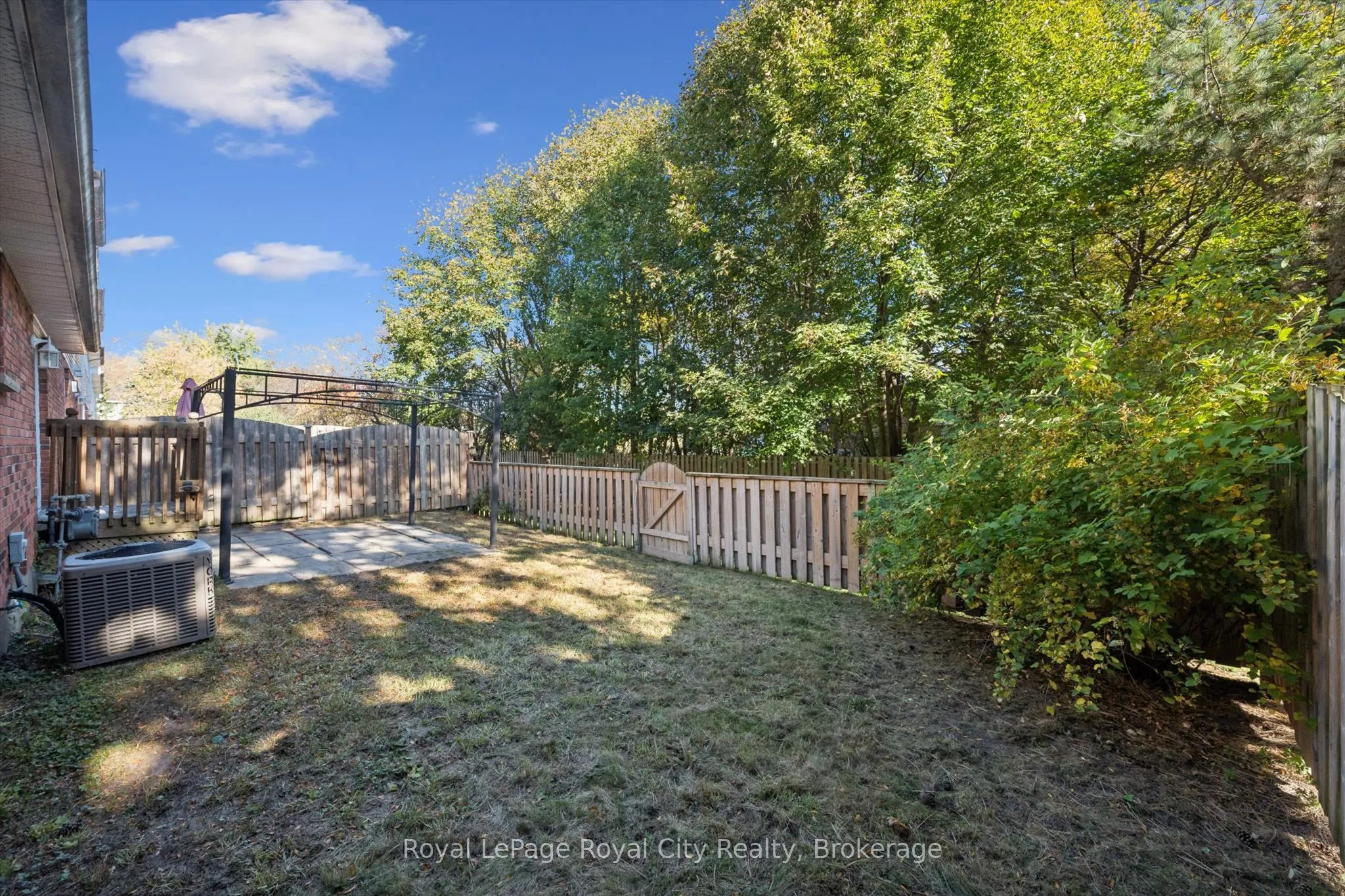 129 Victoria Road N #48