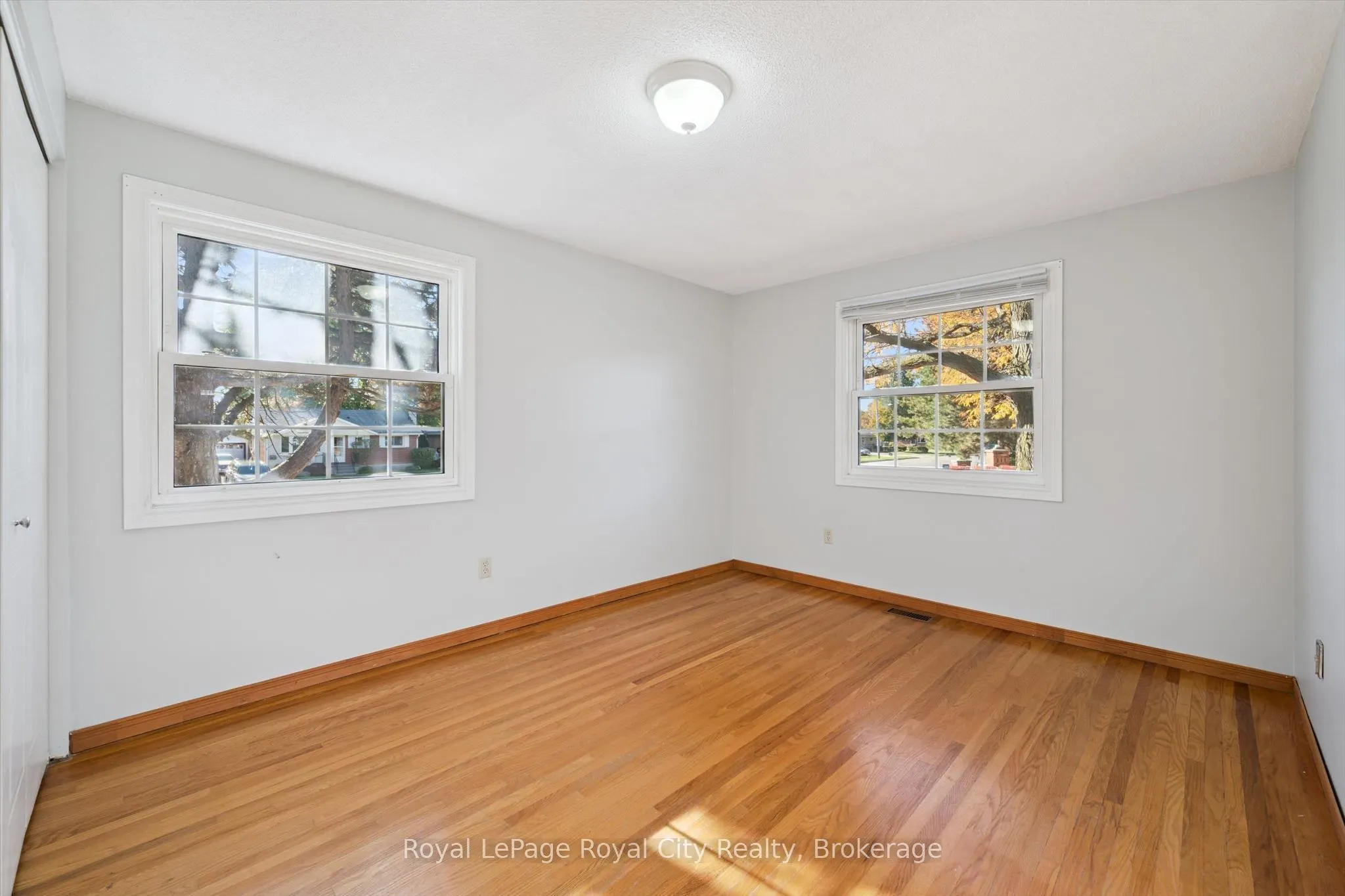 129 Victoria Road N #48