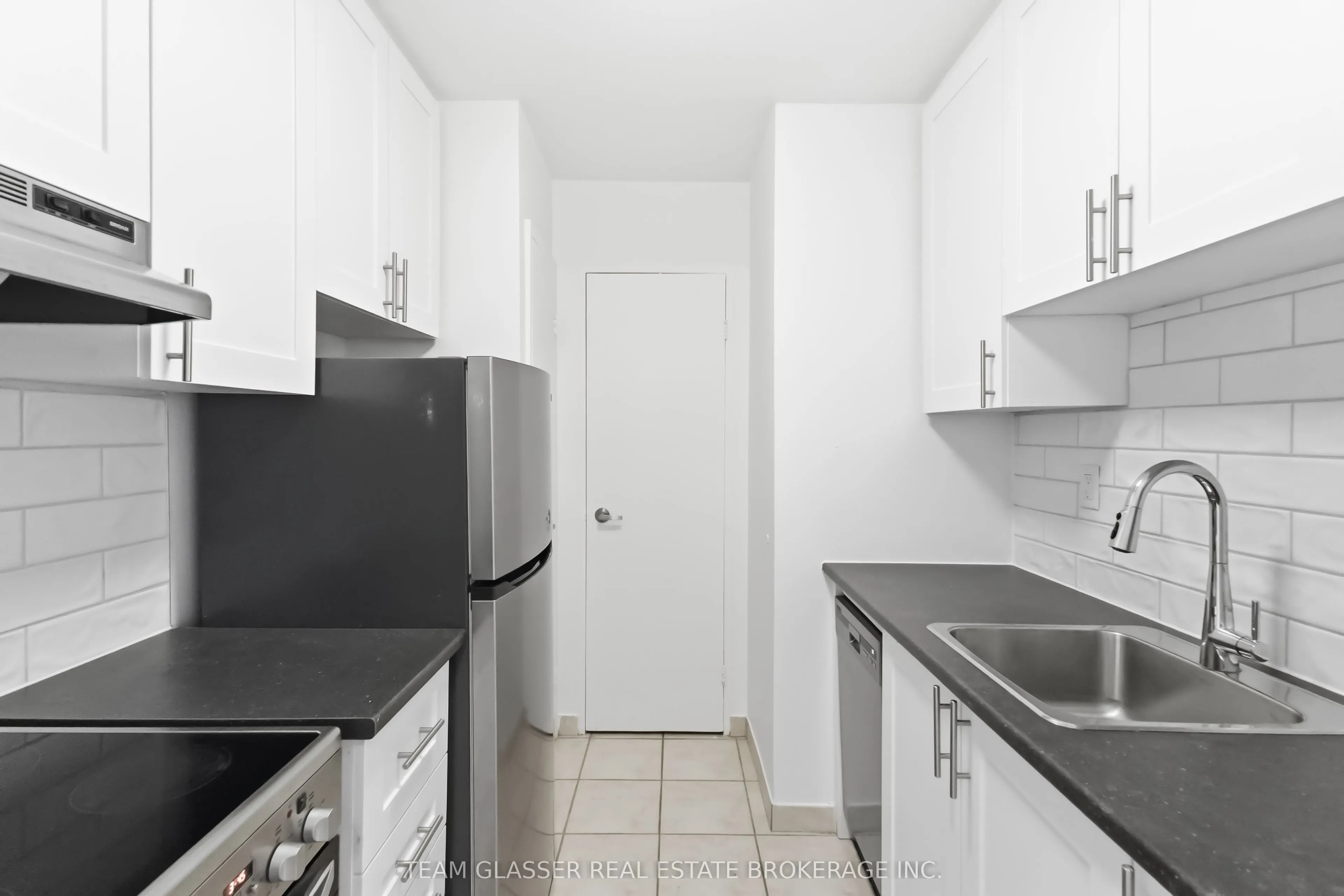 498 Queens Avenue #205