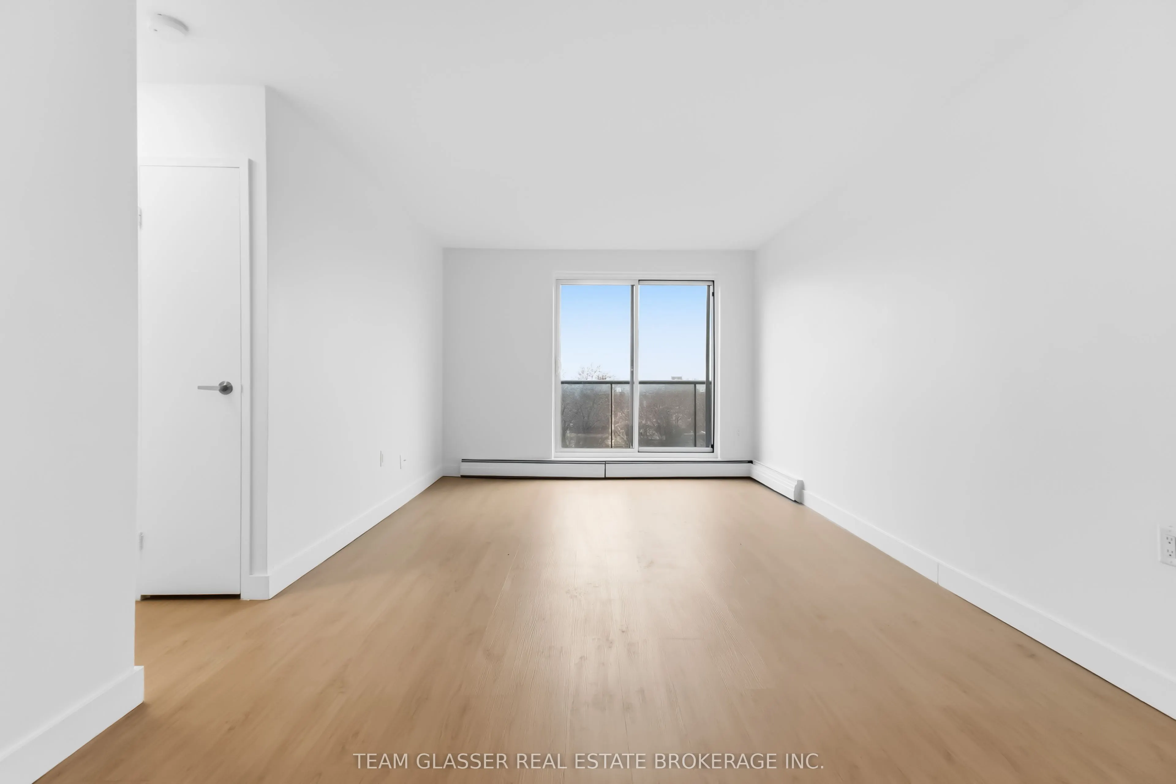 498 Queens Avenue #205