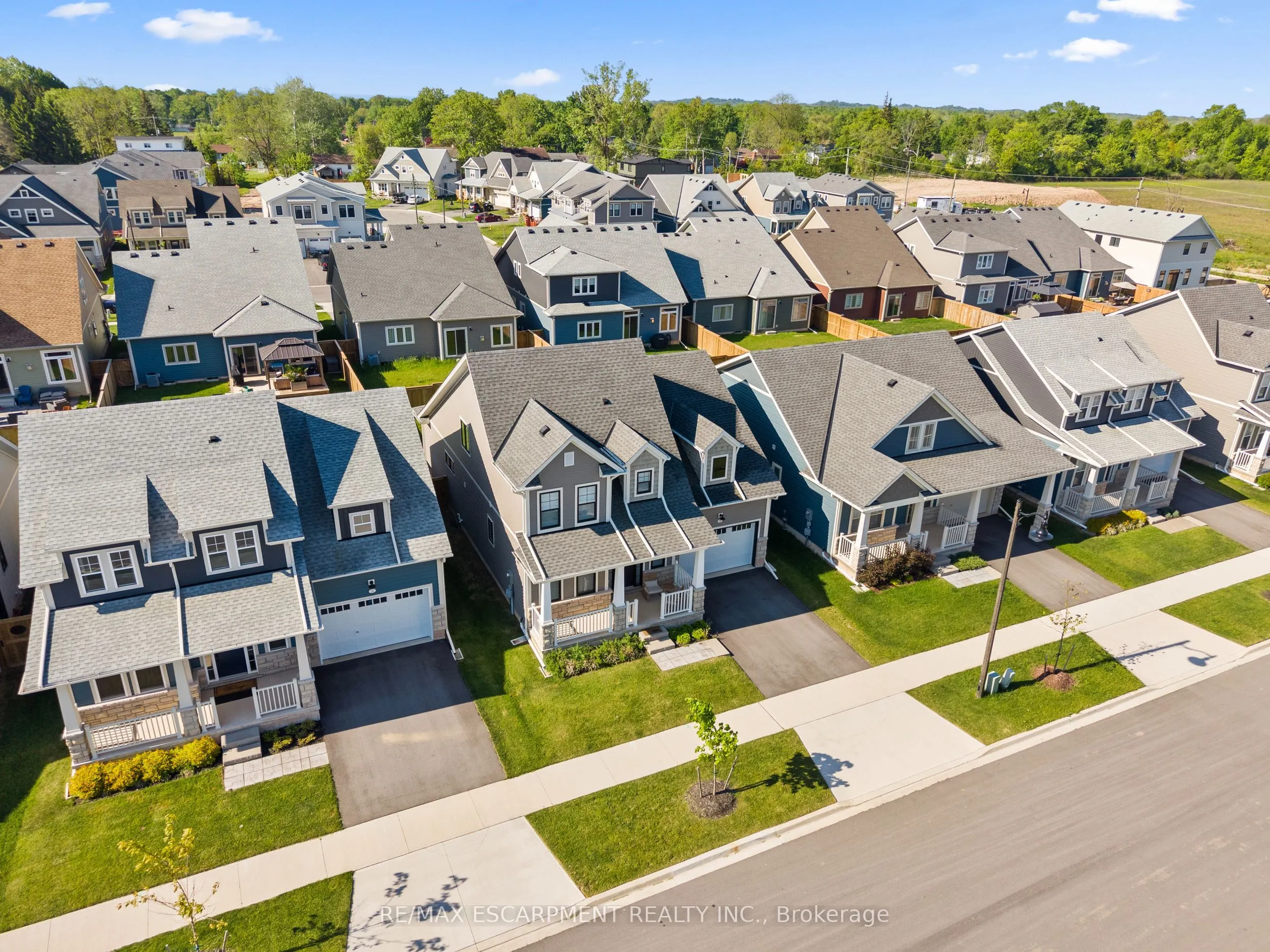 26 Beachwalk Crescent
