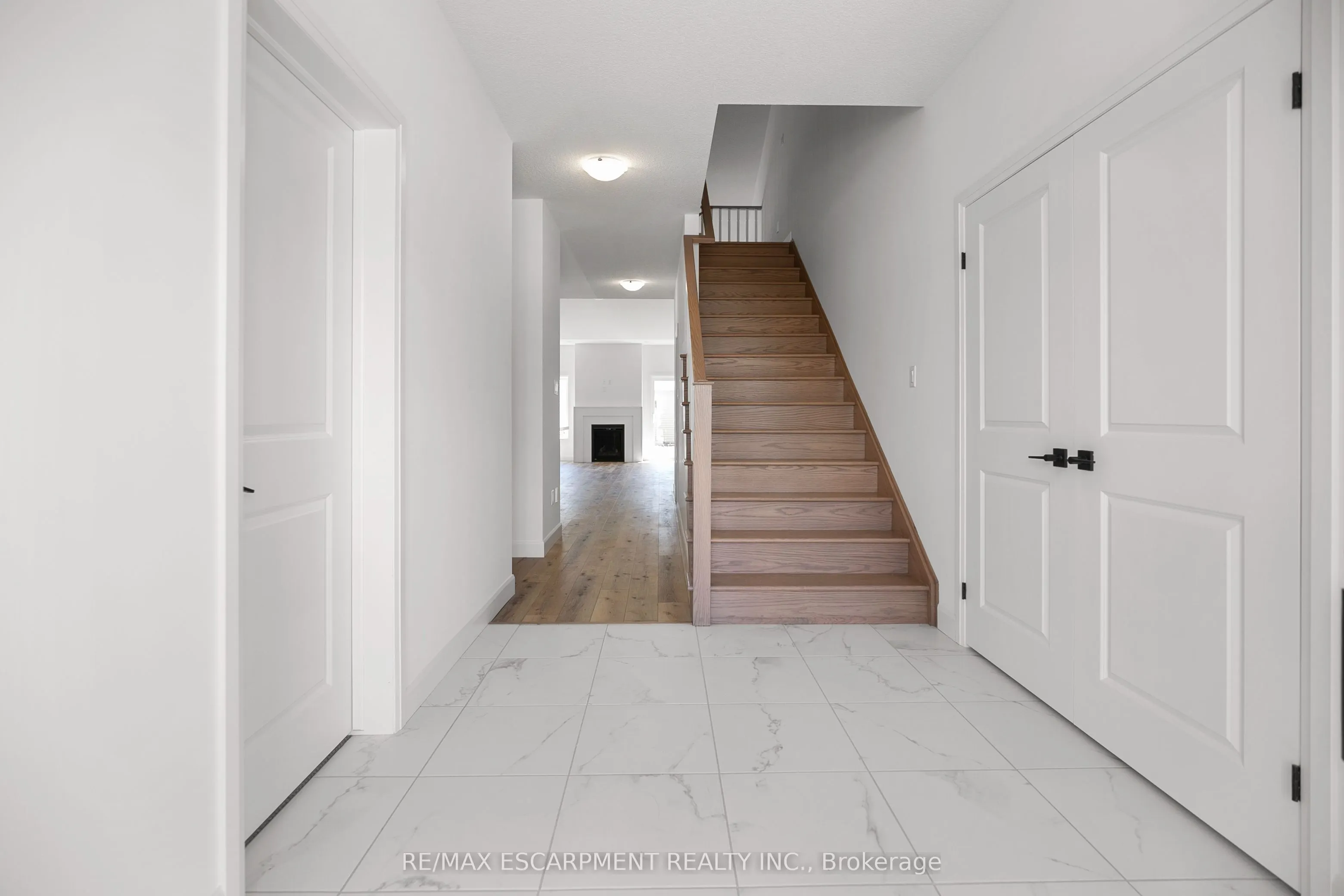 26 Beachwalk Crescent