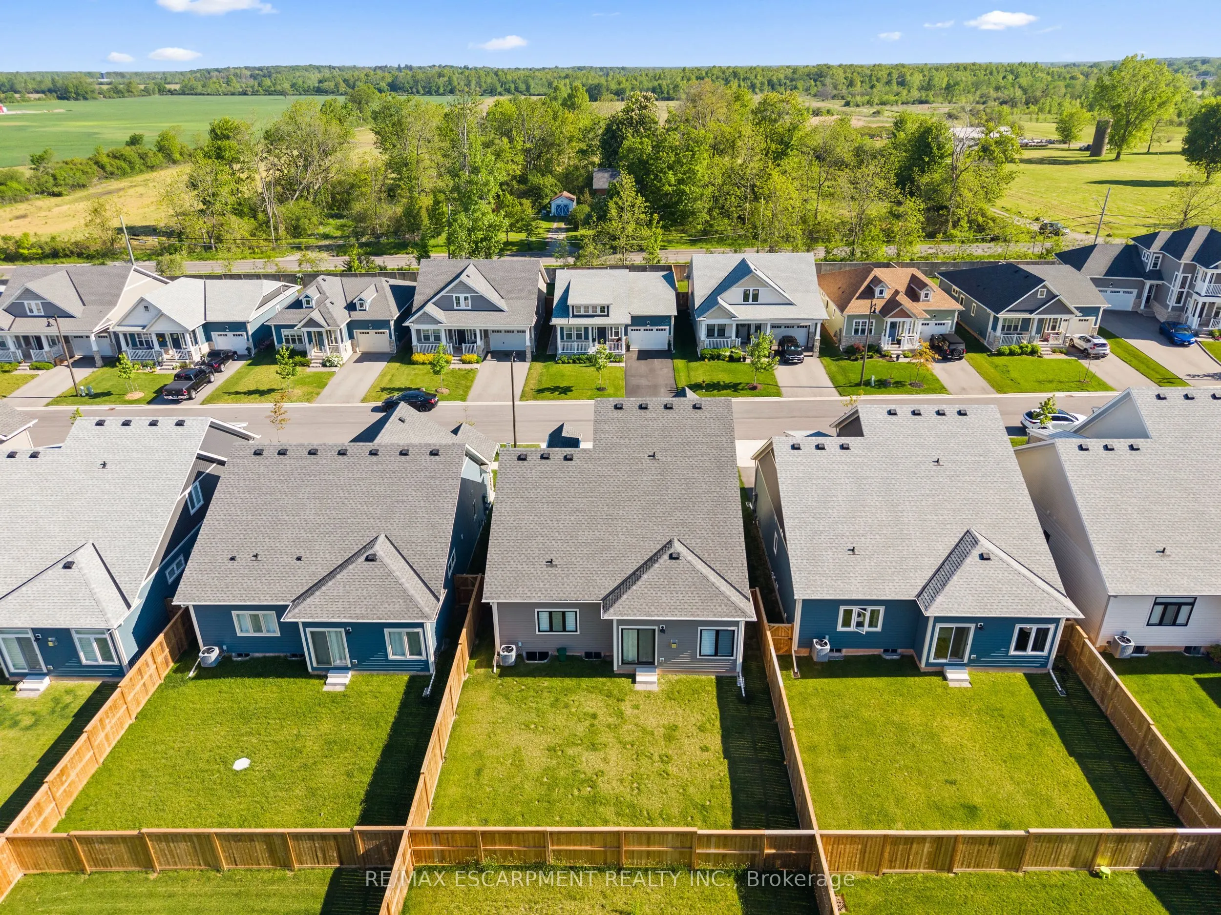 26 Beachwalk Crescent