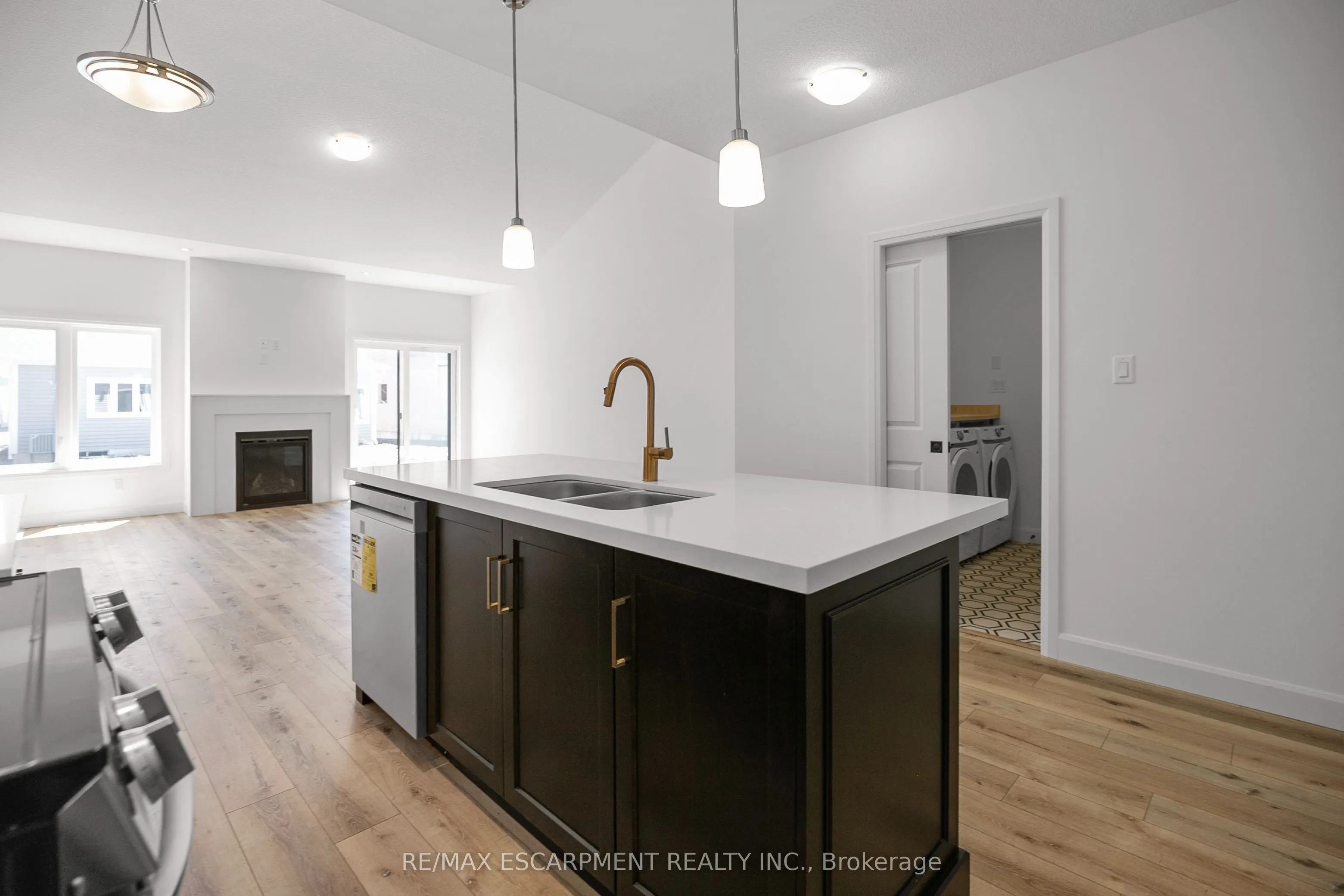 26 Beachwalk Crescent