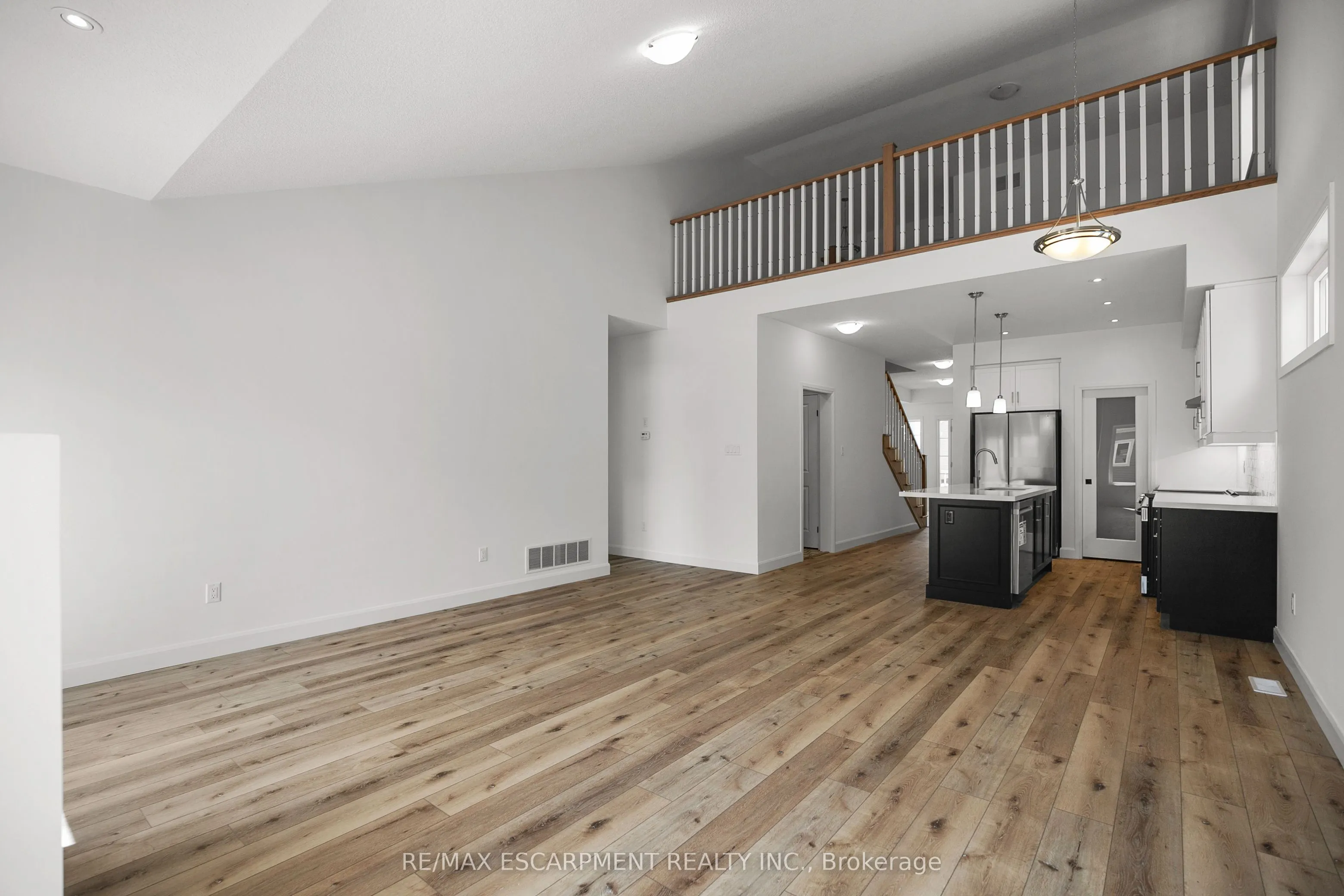 26 Beachwalk Crescent