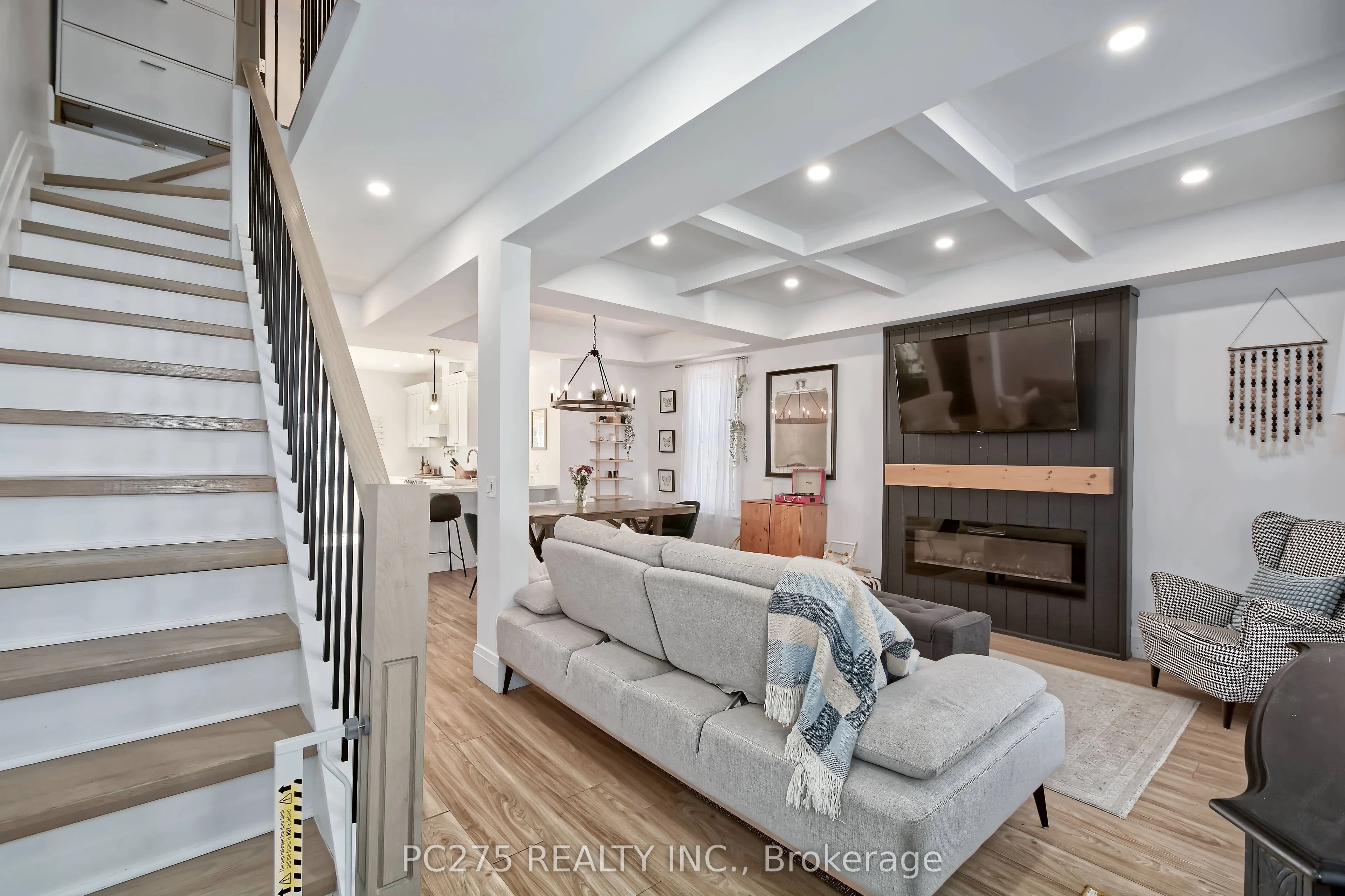 92 Walnut Street