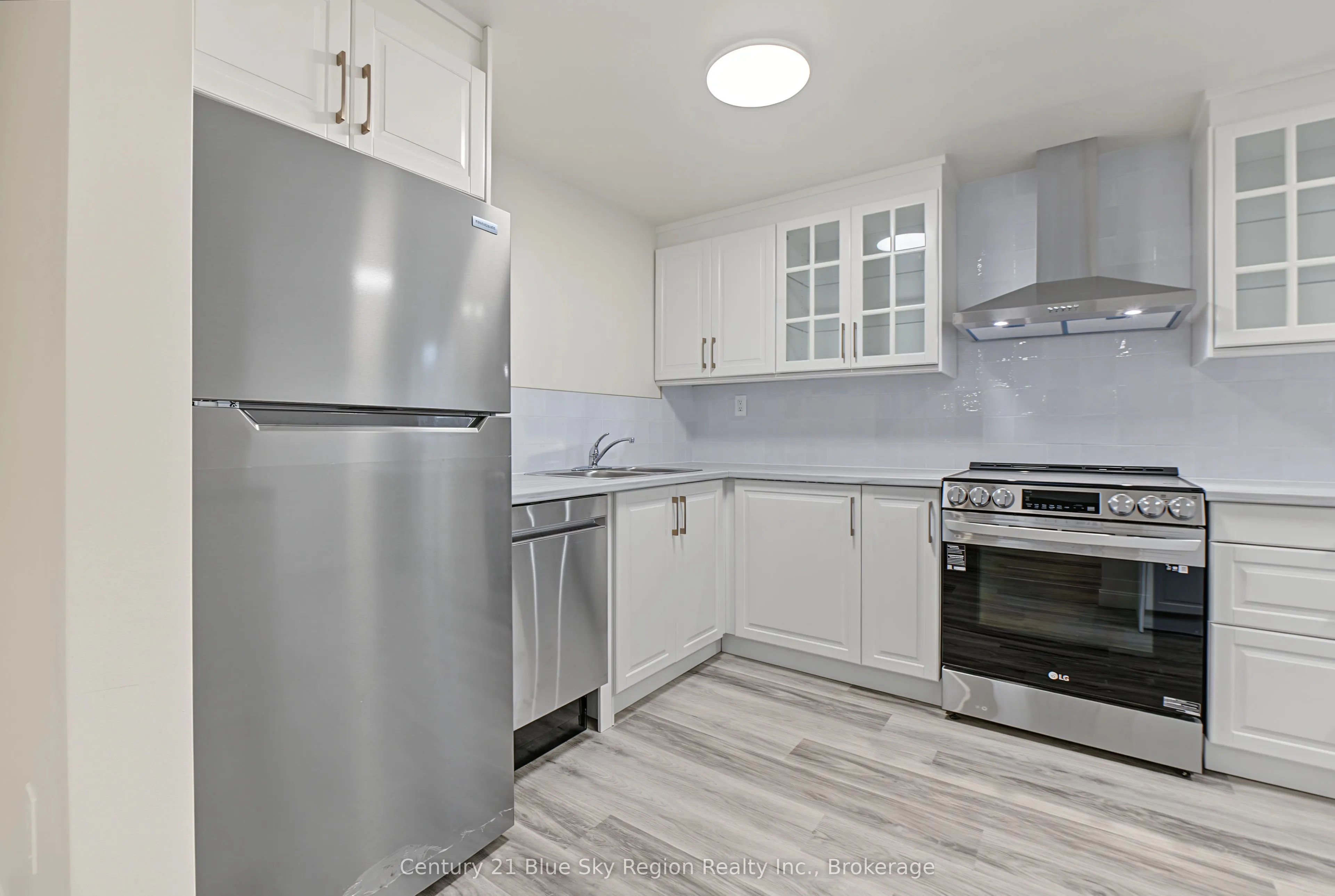 644 Lakeshore Drive #24