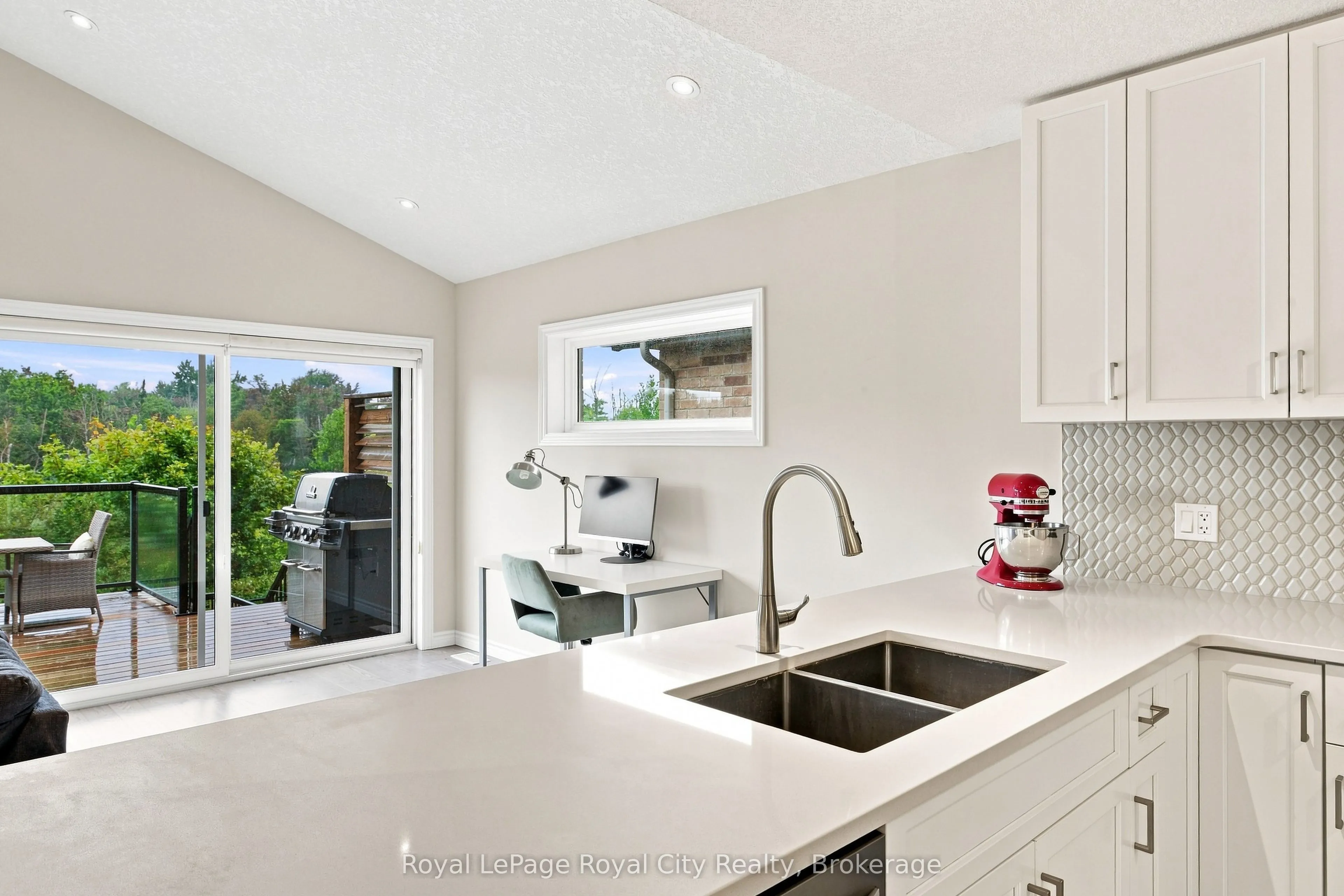 558 Starwood Drive