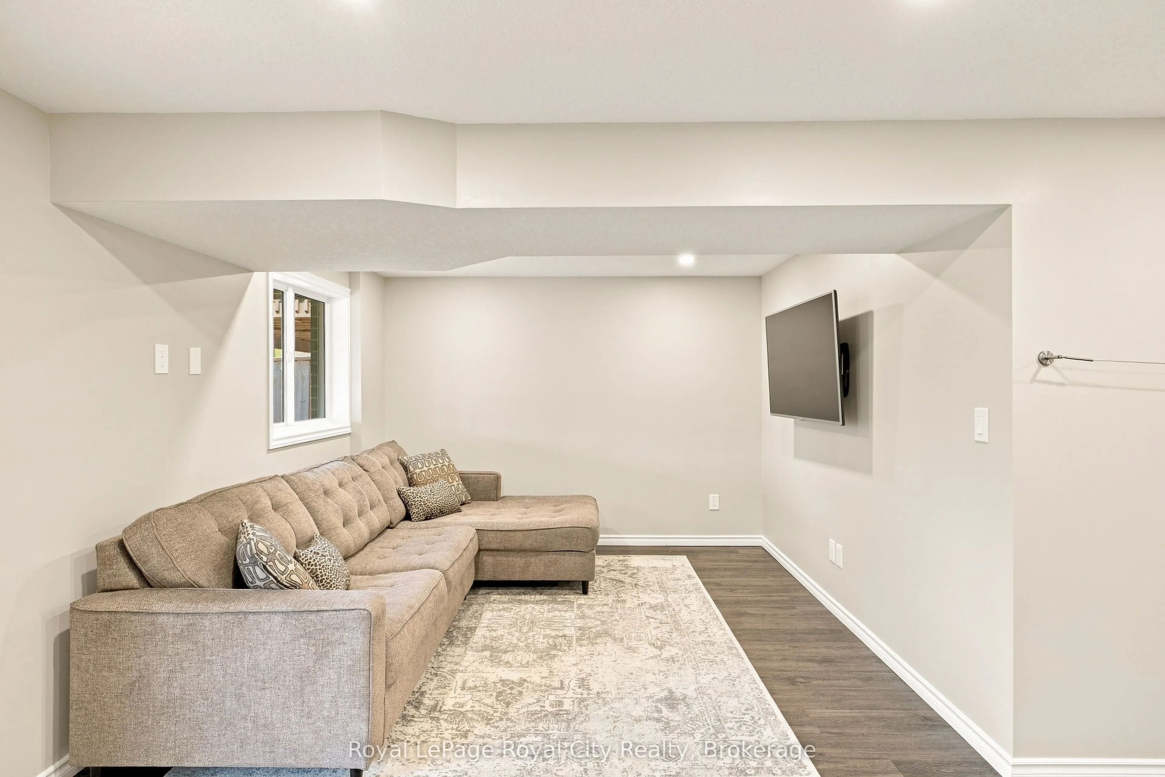 558 Starwood Drive
