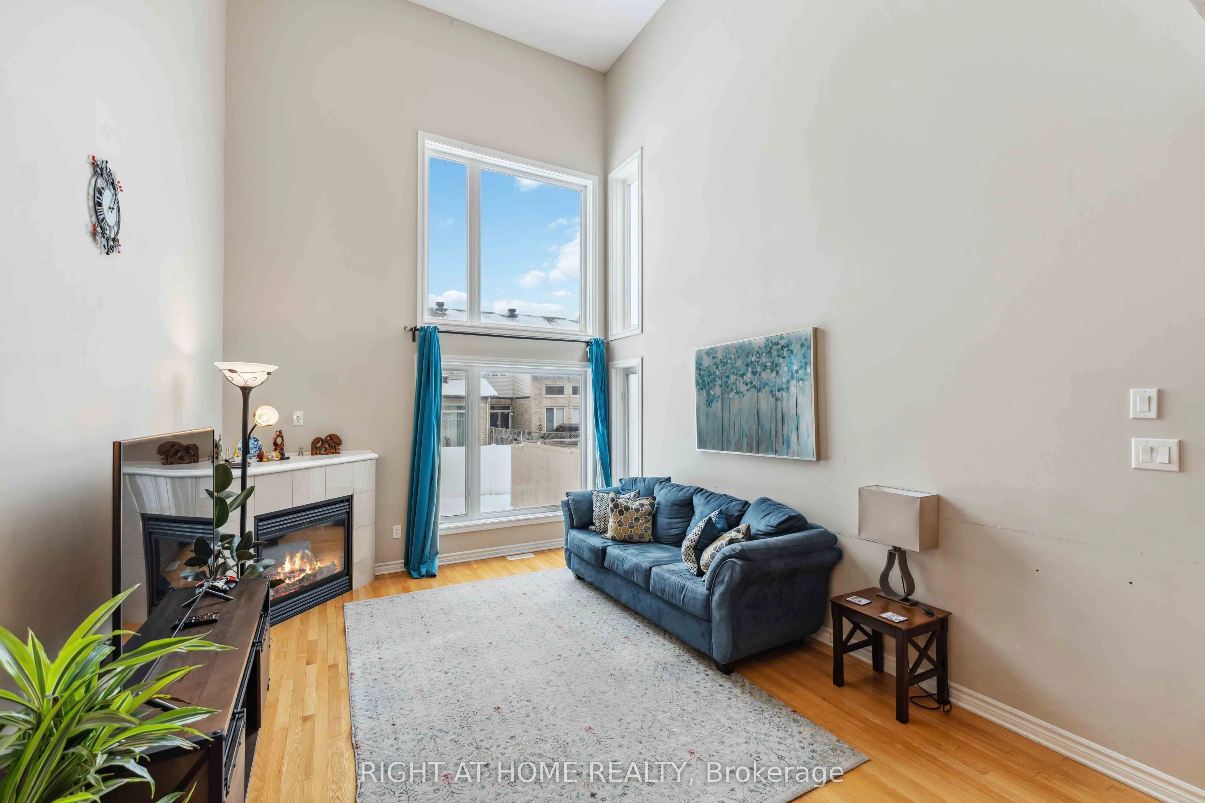 300 Cooks Mill Crescent
