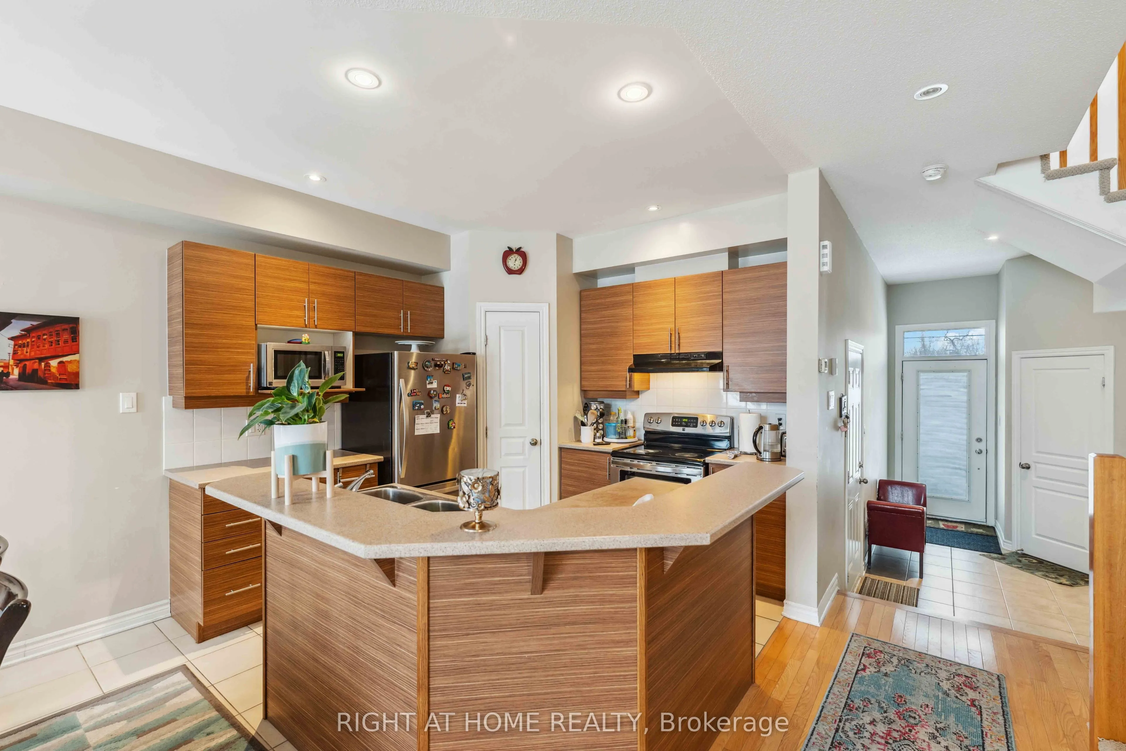 300 Cooks Mill Crescent