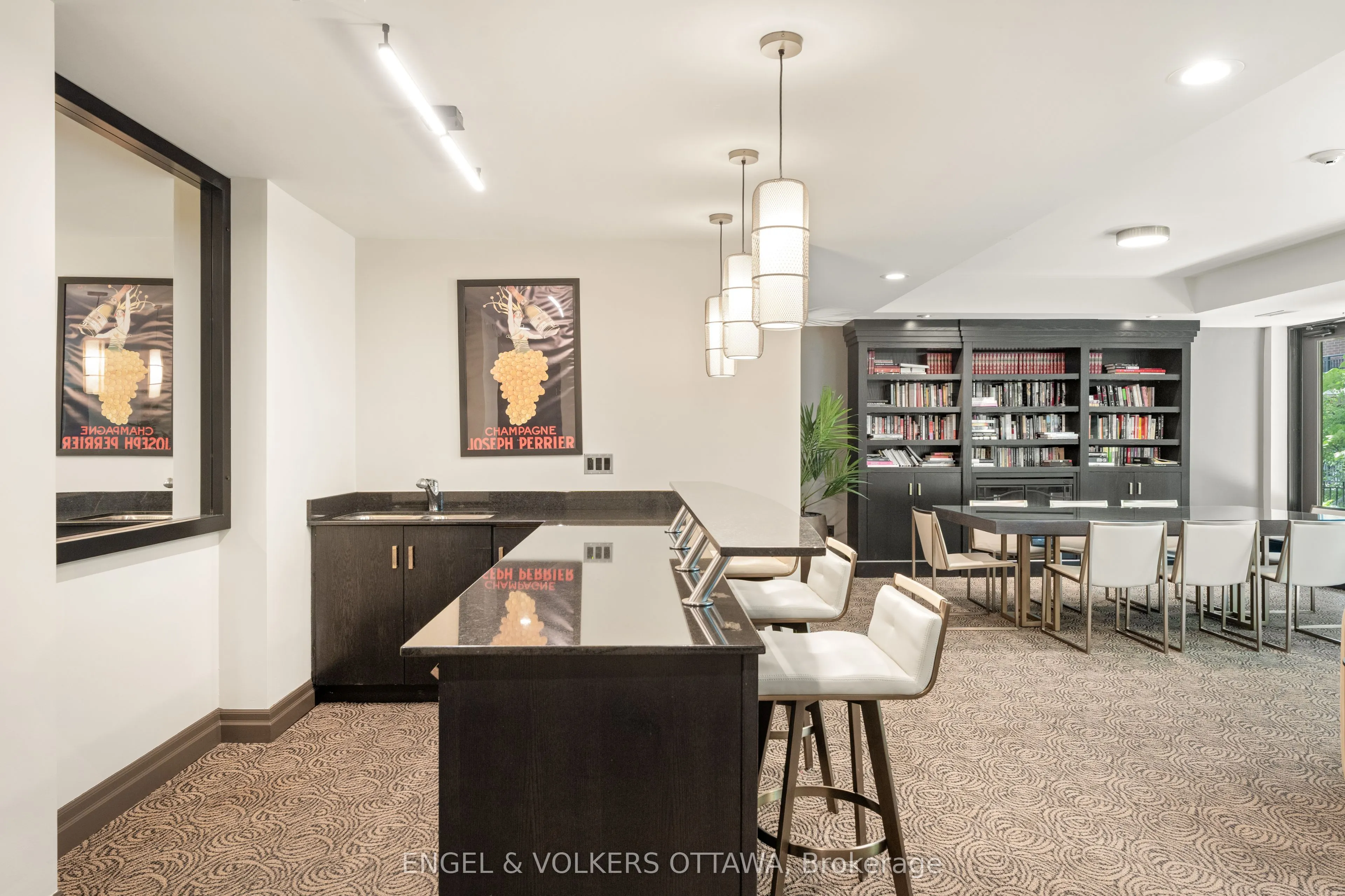 235 Kent Street #711