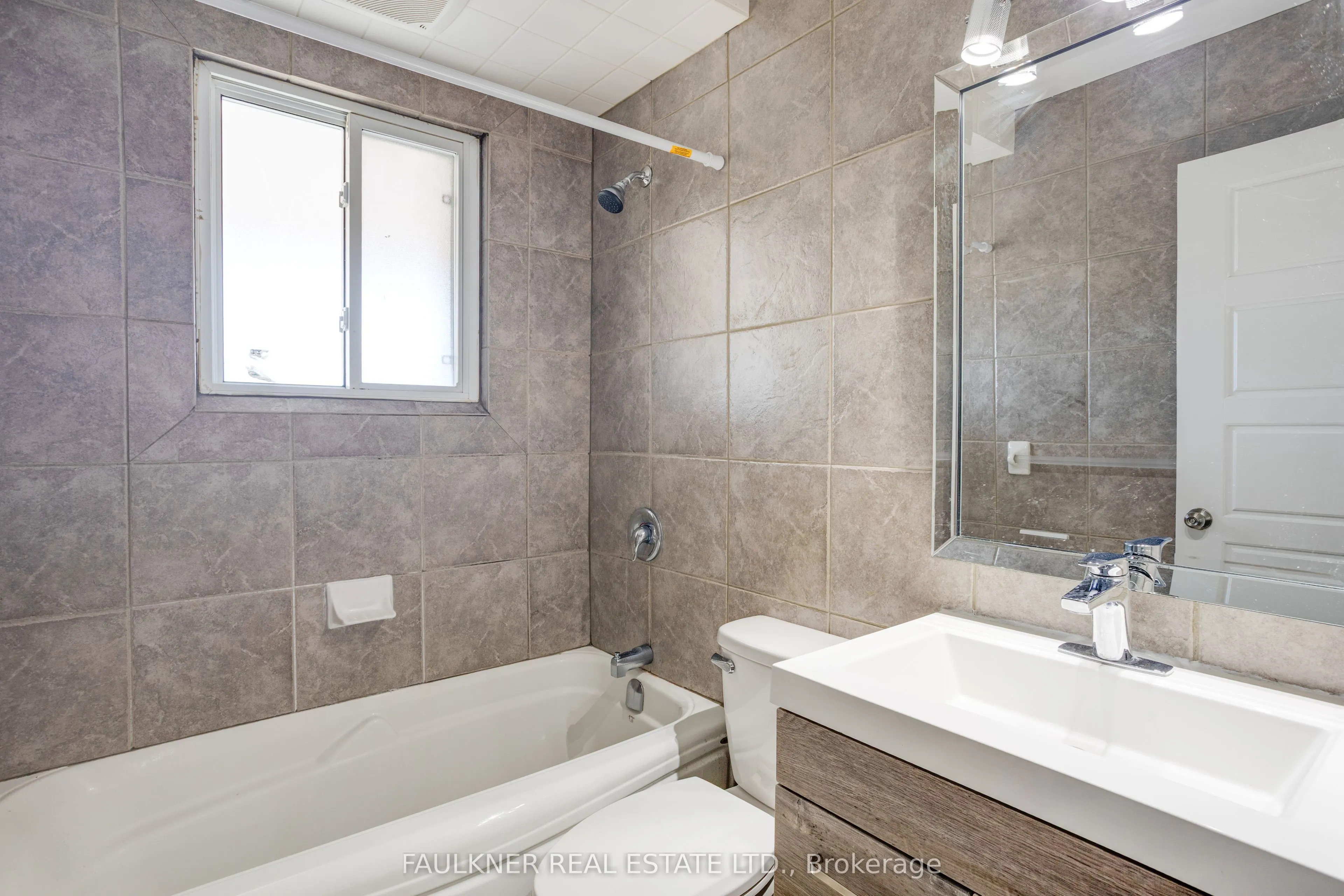 310 Cyr Avenue #6